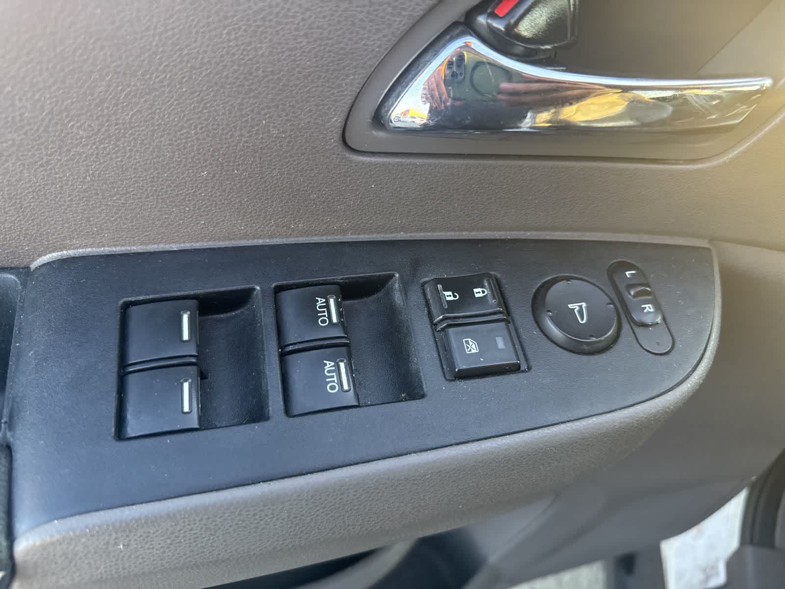 Thumbnail: 2014 Honda Odyssey - 18