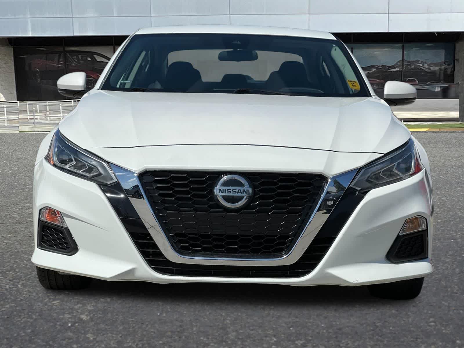 Thumbnail: 2022 Nissan Altima - 11