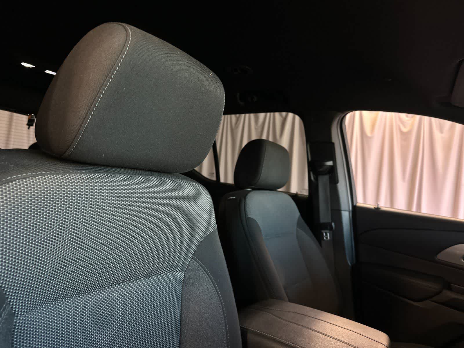 Thumbnail: 2022 Chevrolet Traverse - 19