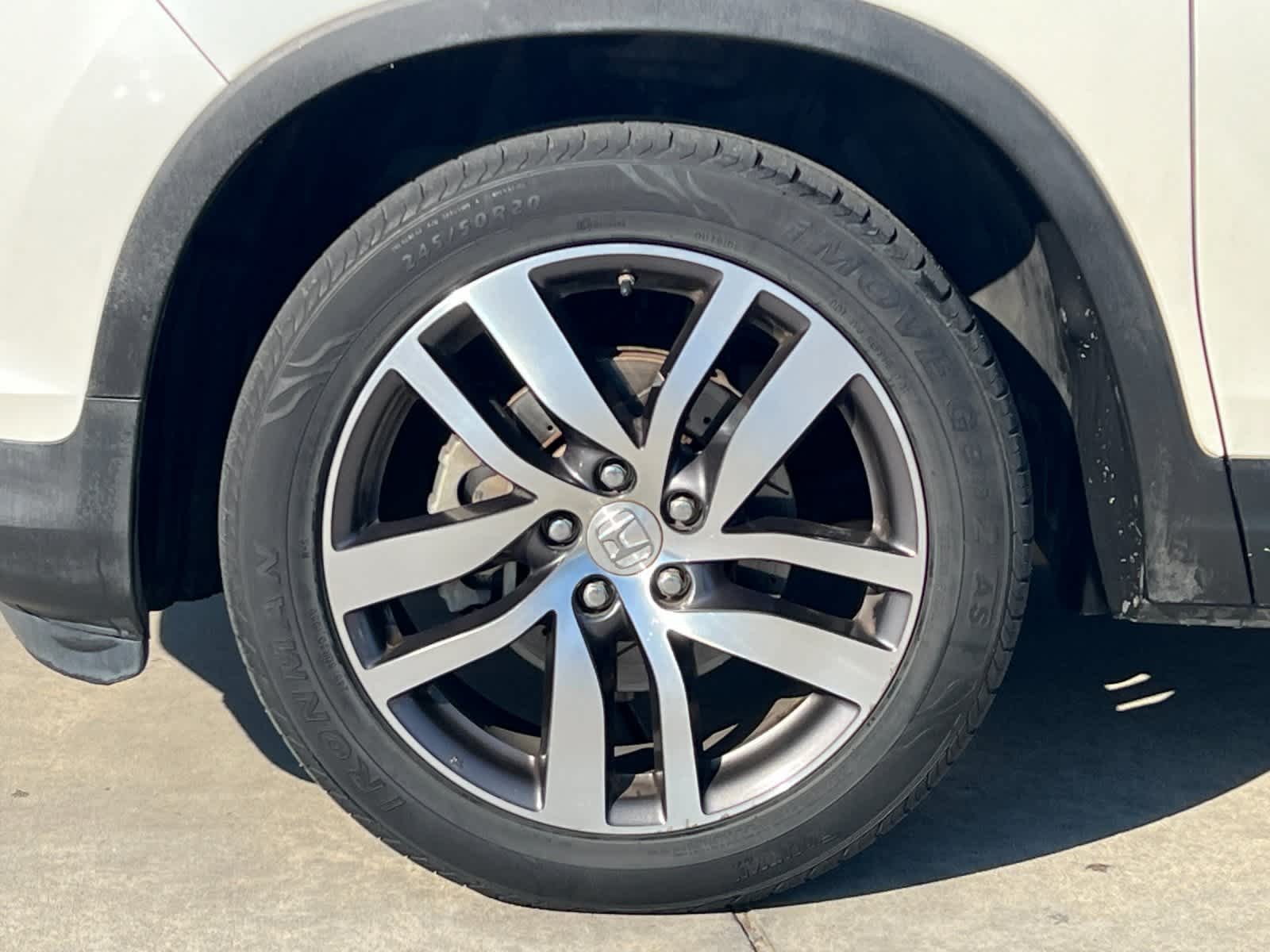 Thumbnail: 2016 Honda Pilot - 28