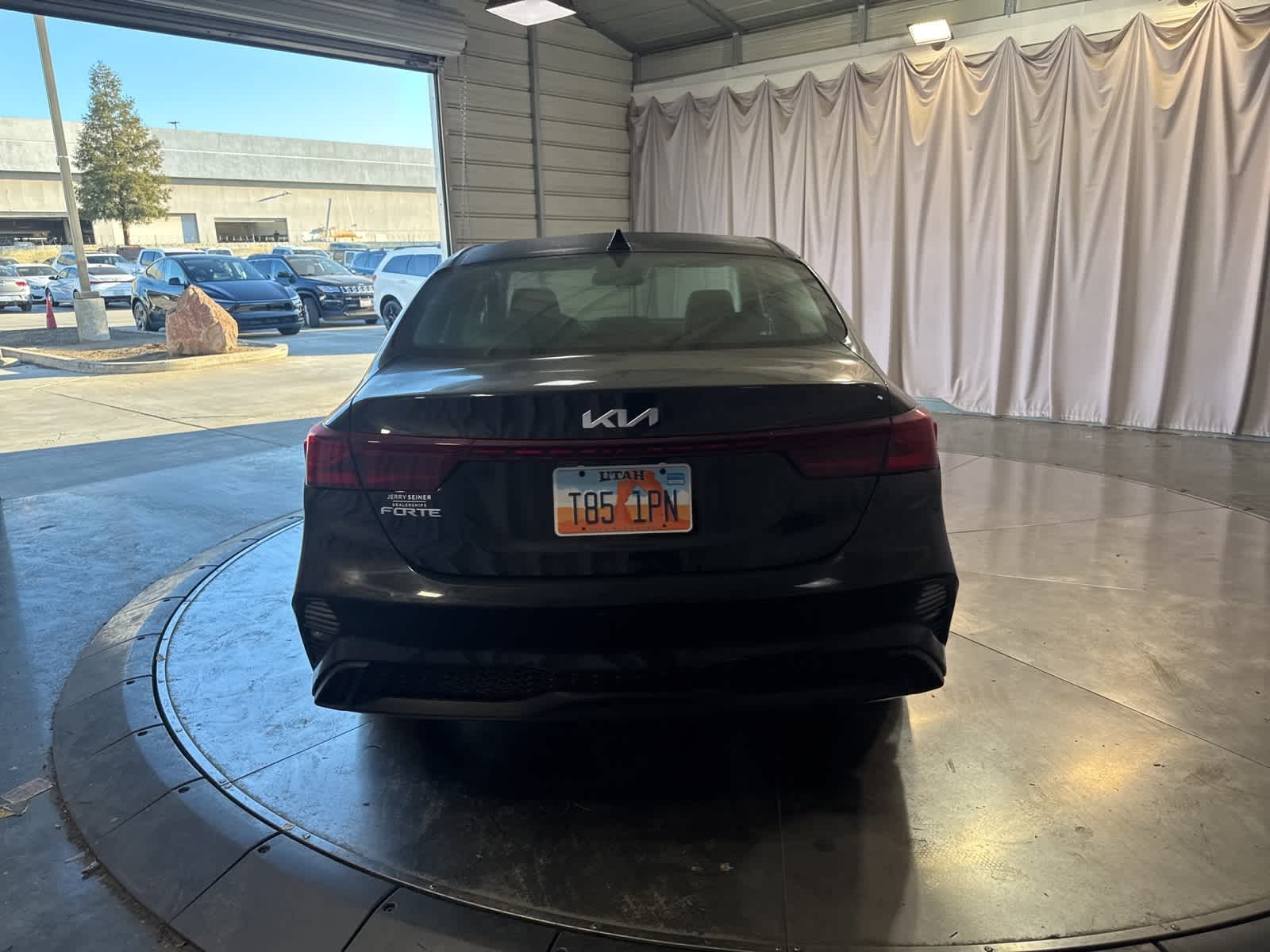 Thumbnail: 2024 Kia Forte - 6