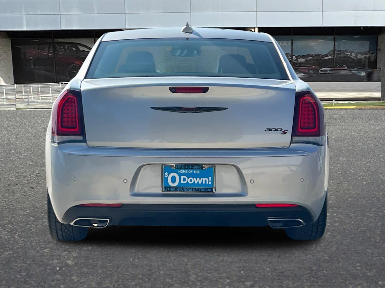 Thumbnail: 2021 Chrysler 300 - 8