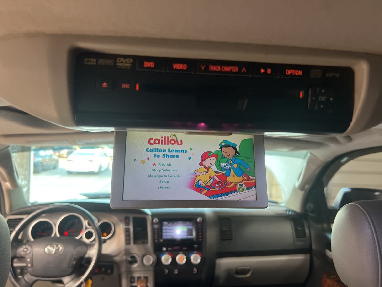 Thumbnail: 2011 Toyota Tundra - 34