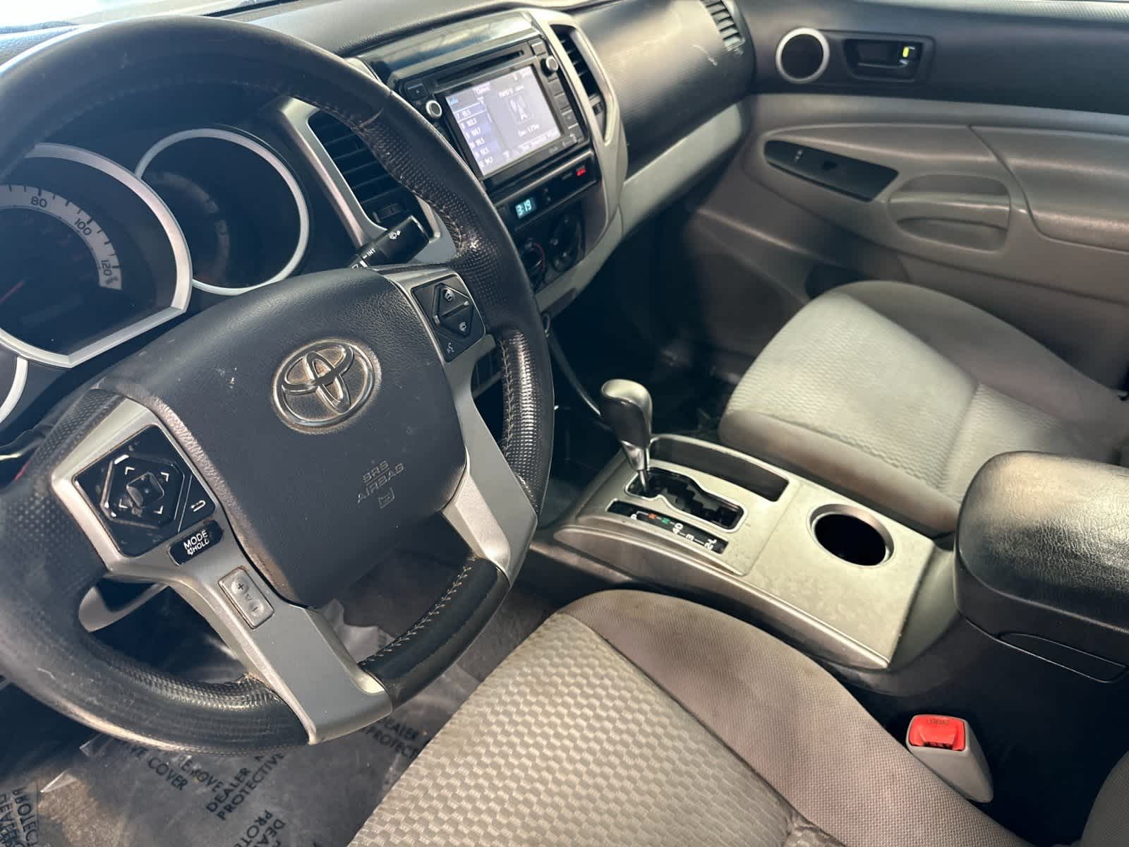 Thumbnail: 2014 Toyota Tacoma - 11