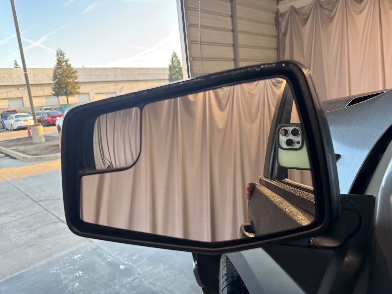 Thumbnail: 2021 Chevrolet Silverado 1500 - 18