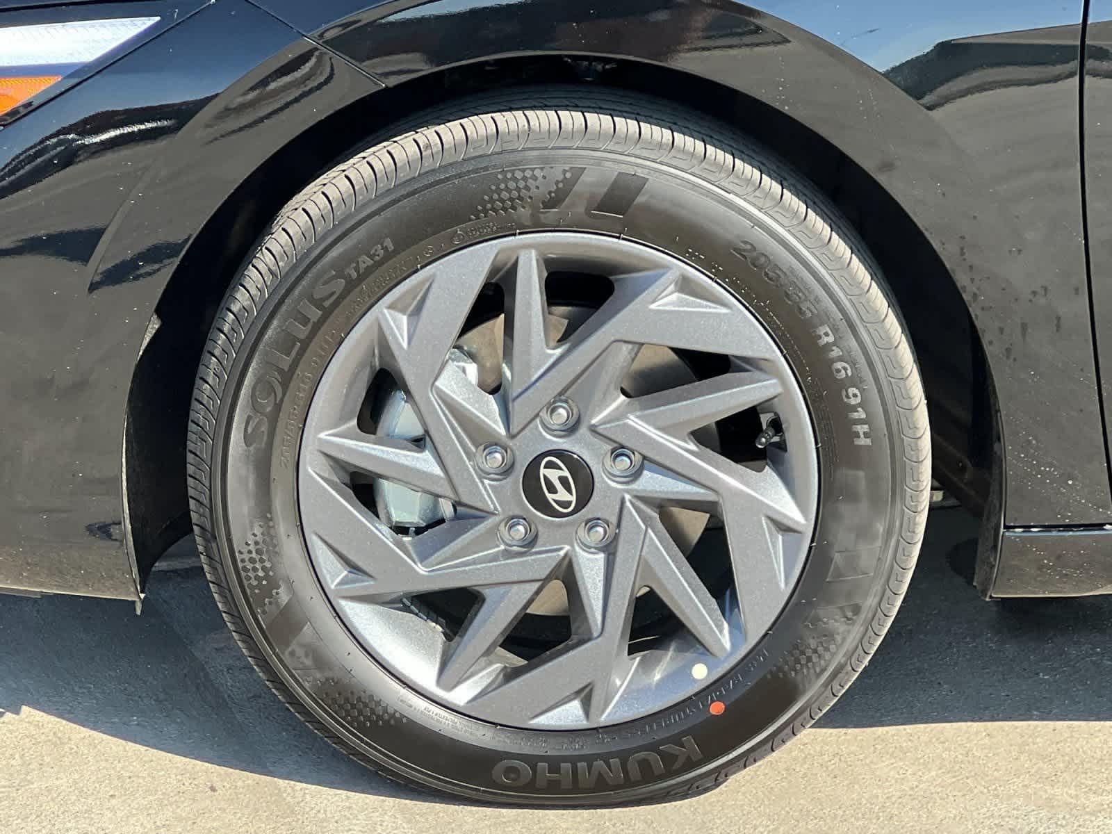 Thumbnail: 2026 Hyundai Elantra - 24