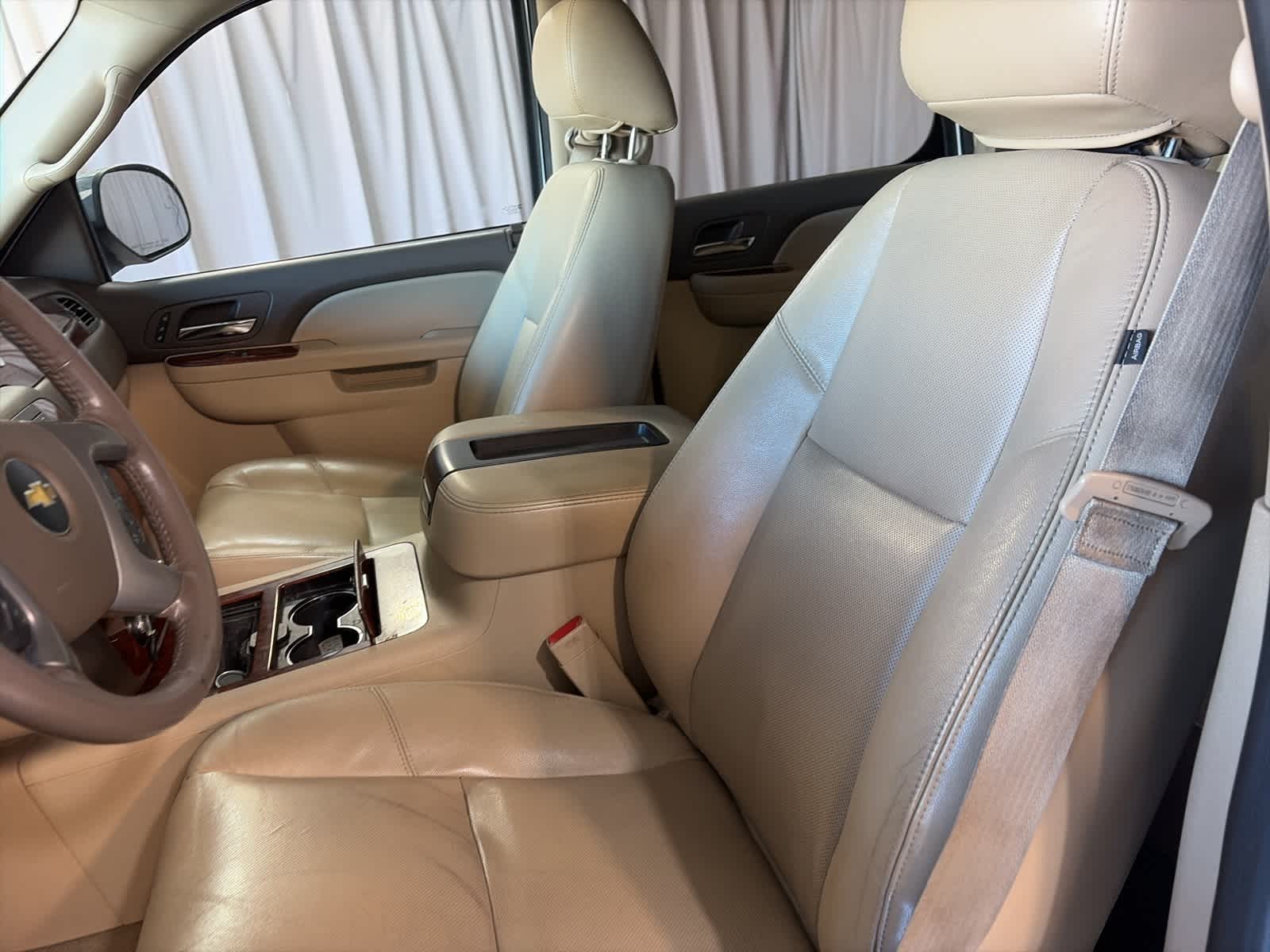 Thumbnail: 2014 Chevrolet Tahoe - 28