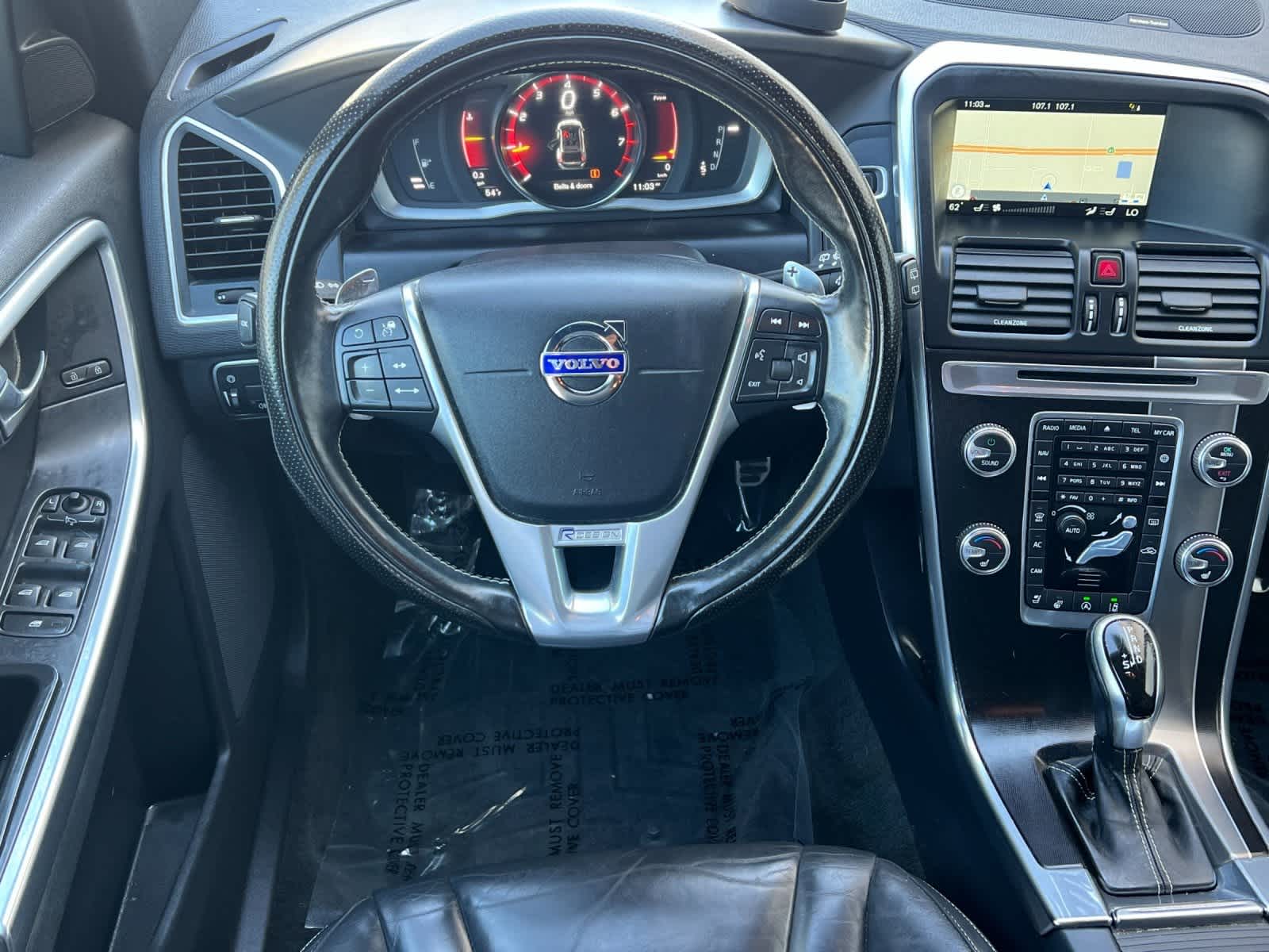 Thumbnail: 2017 Volvo XC60 - 15