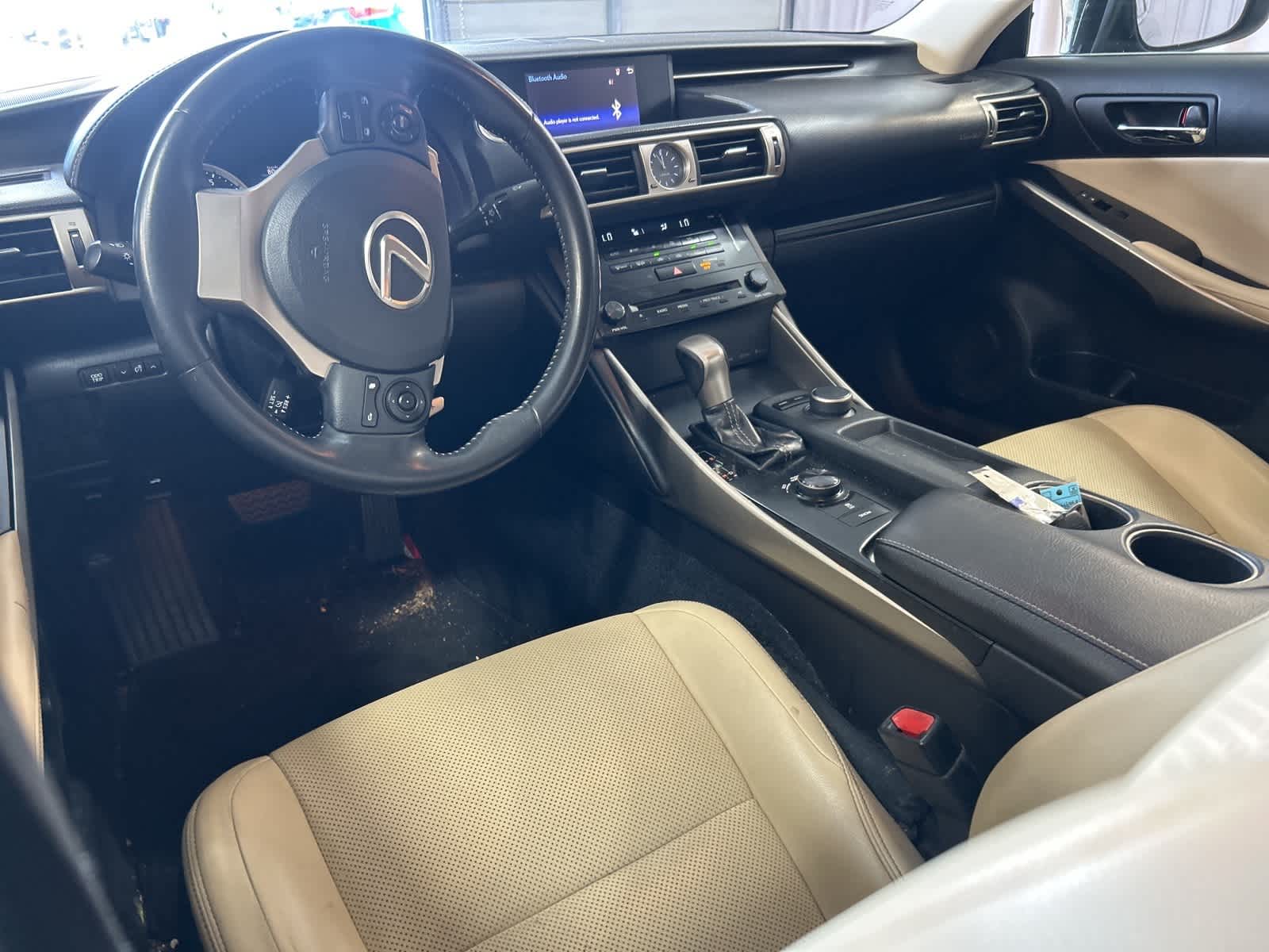 Thumbnail: 2014 Lexus IS - 21