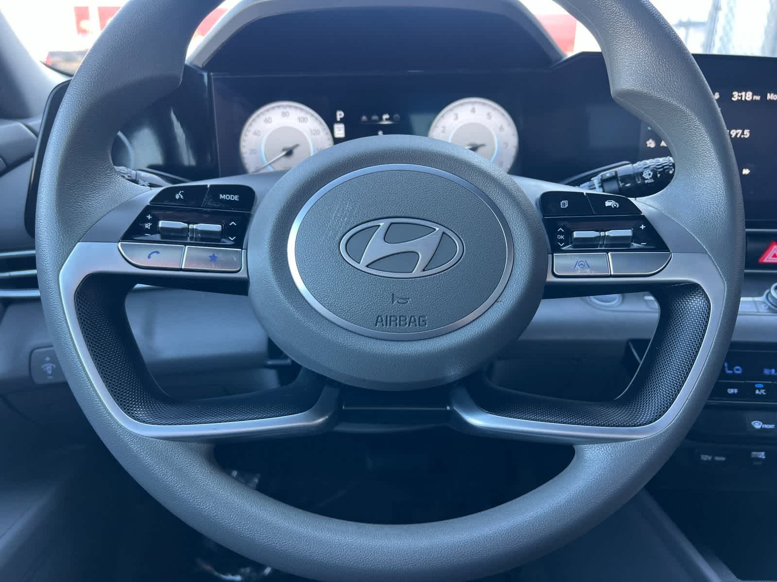 Thumbnail: 2024 Hyundai Elantra - 23