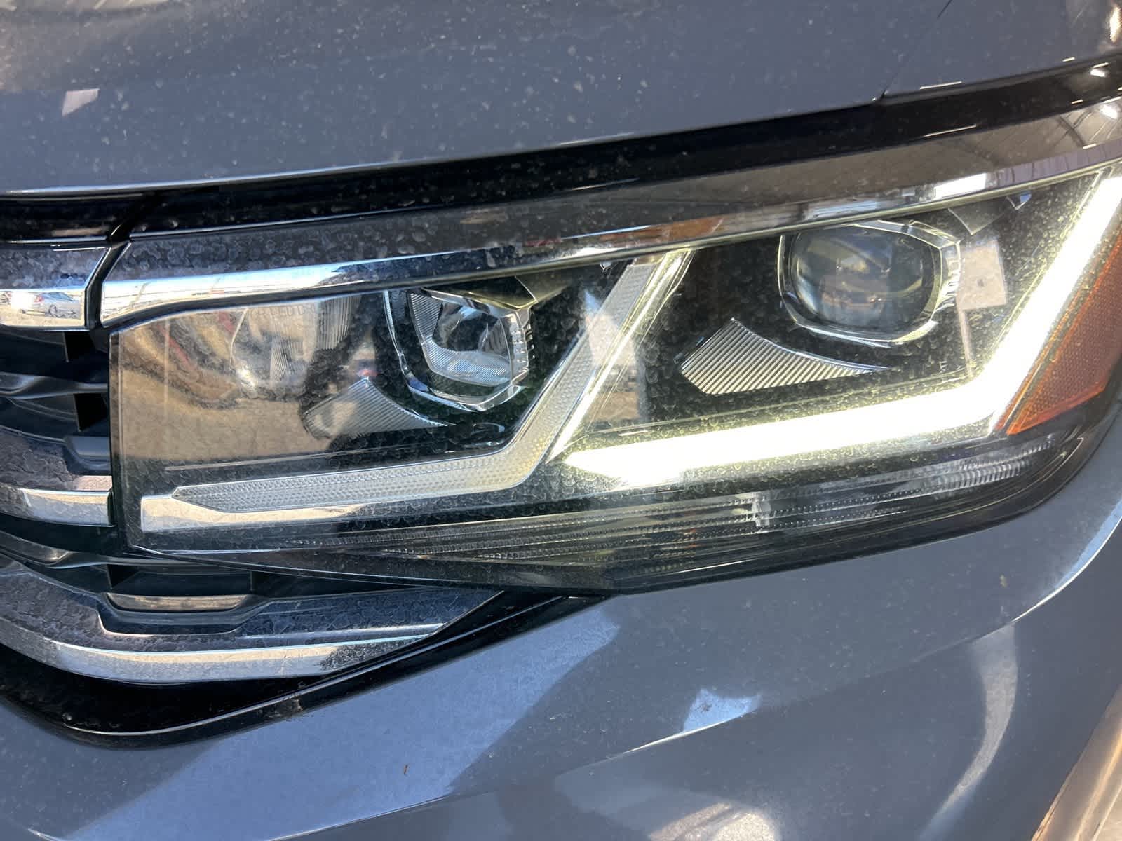 Thumbnail: 2021 Volkswagen Atlas - 2