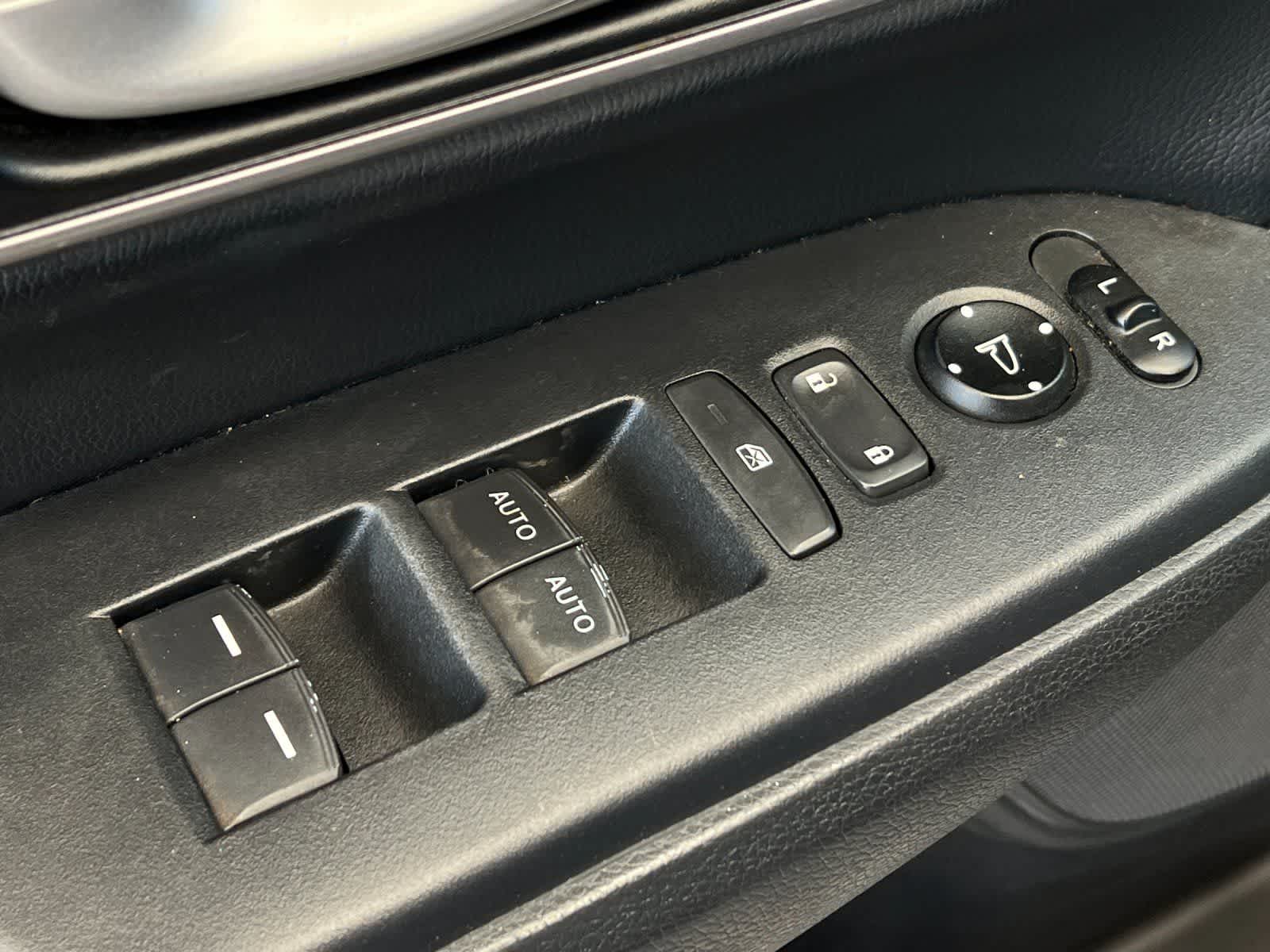 Thumbnail: 2019 Honda CR-V - 14