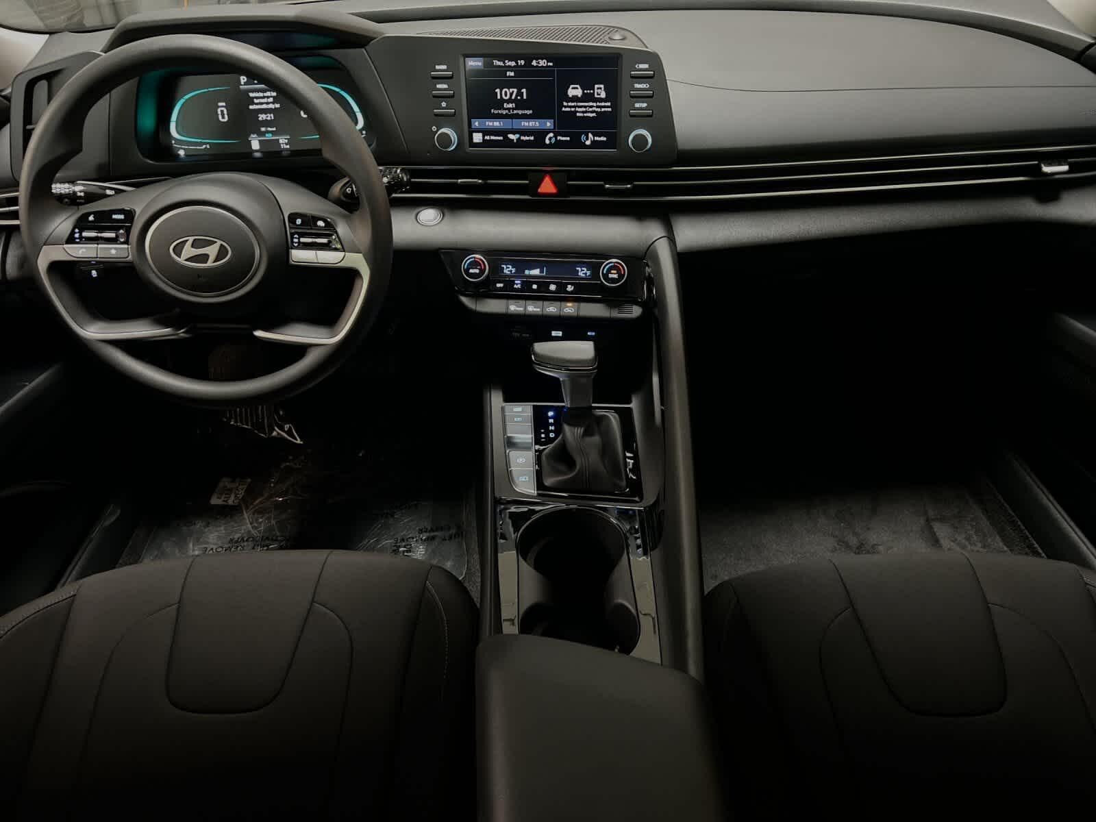 Thumbnail: 2025 Hyundai Elantra - 4