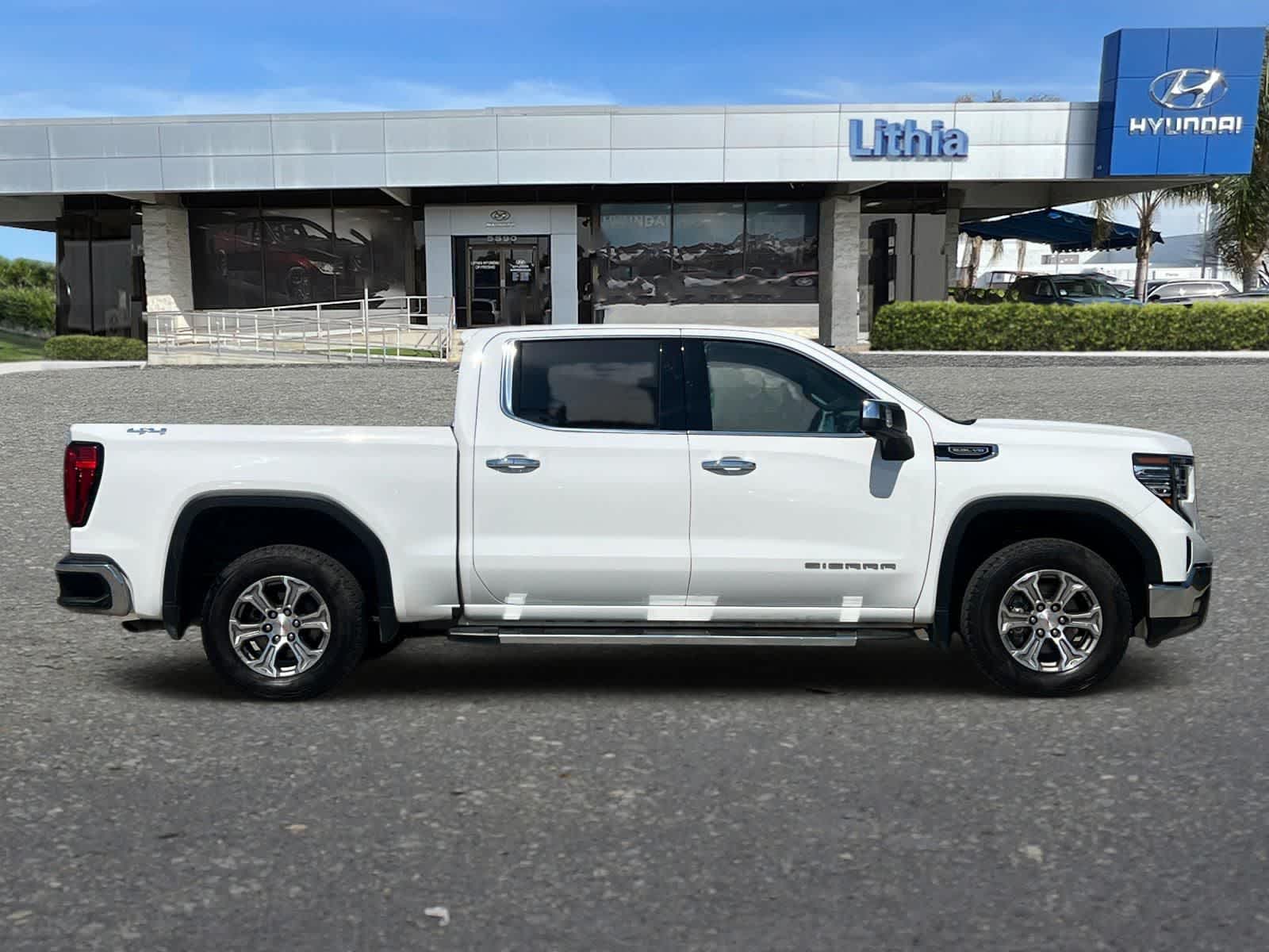 Thumbnail: 2023 GMC Sierra 1500 - 9