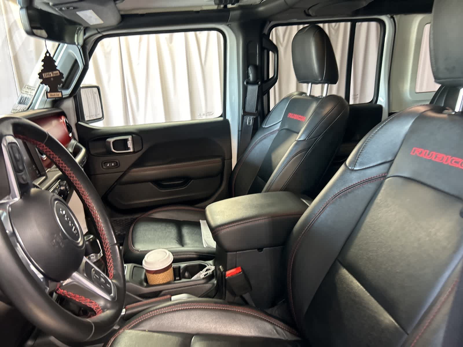 Thumbnail: 2022 Jeep Wrangler - 26