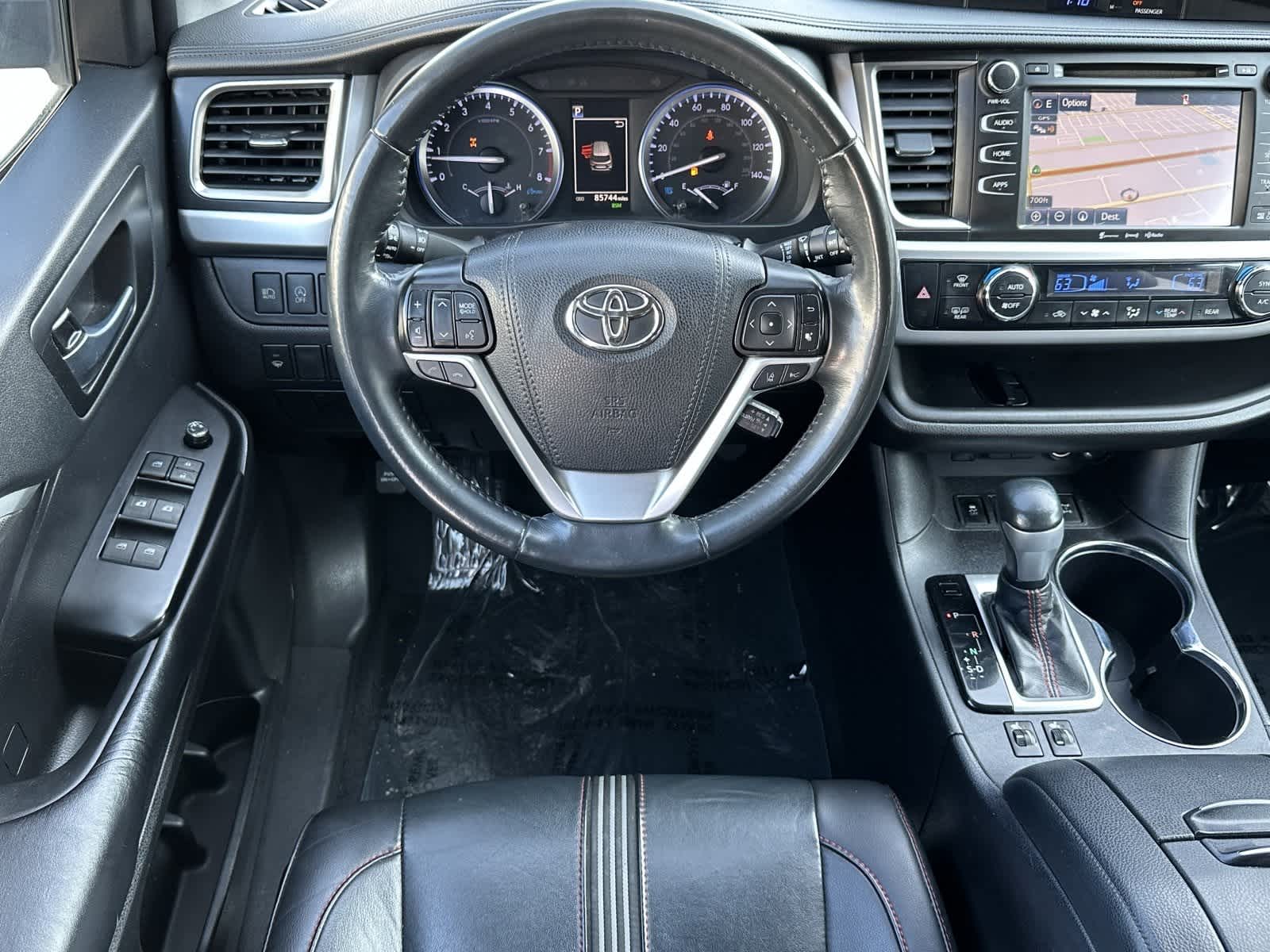 Thumbnail: 2019 Toyota Highlander - 14