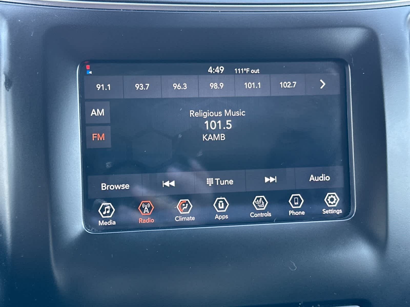 Thumbnail: 2019 Jeep Cherokee - 18