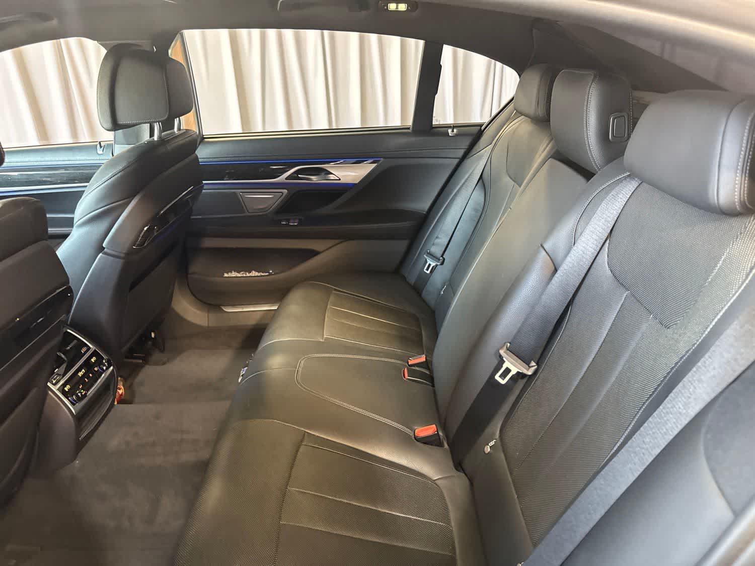Thumbnail: 2019 BMW 7 Series - 14