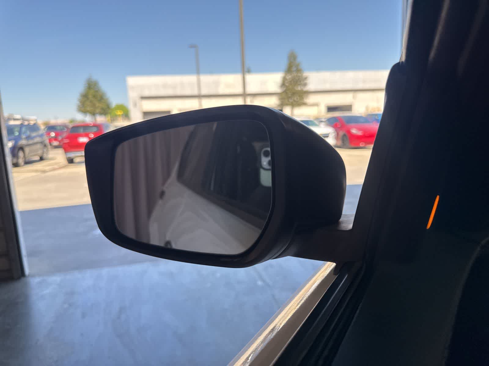 Thumbnail: 2020 Nissan Kicks - 20