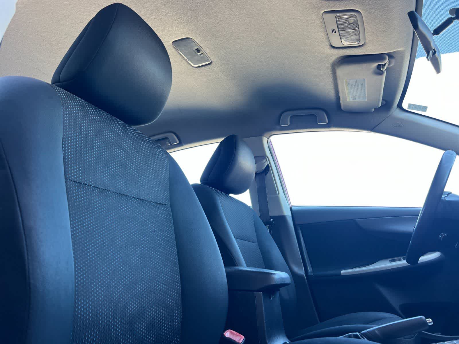 Thumbnail: 2010 Toyota Corolla - 17