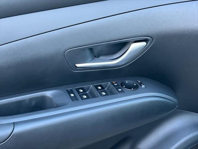 2025 Hyundai Tucson SE 12