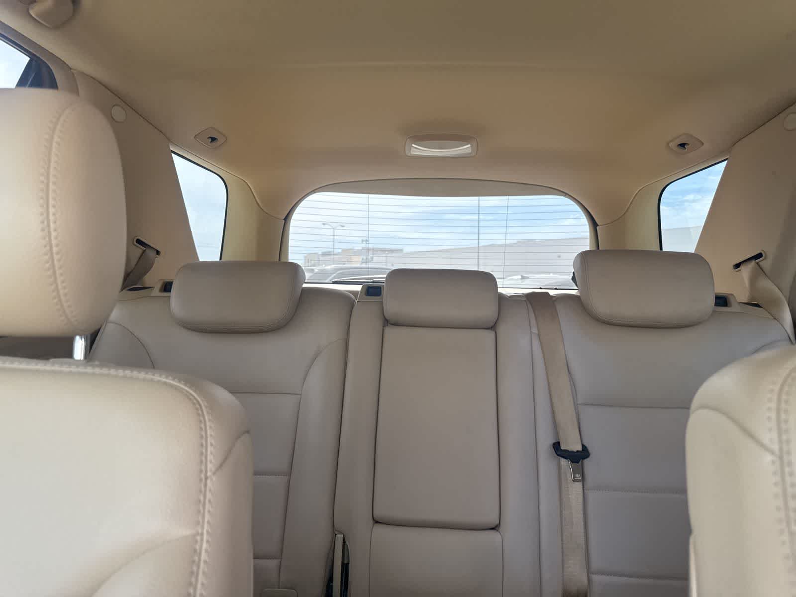 Thumbnail: 2011 Mercedes-Benz M-Class - 21