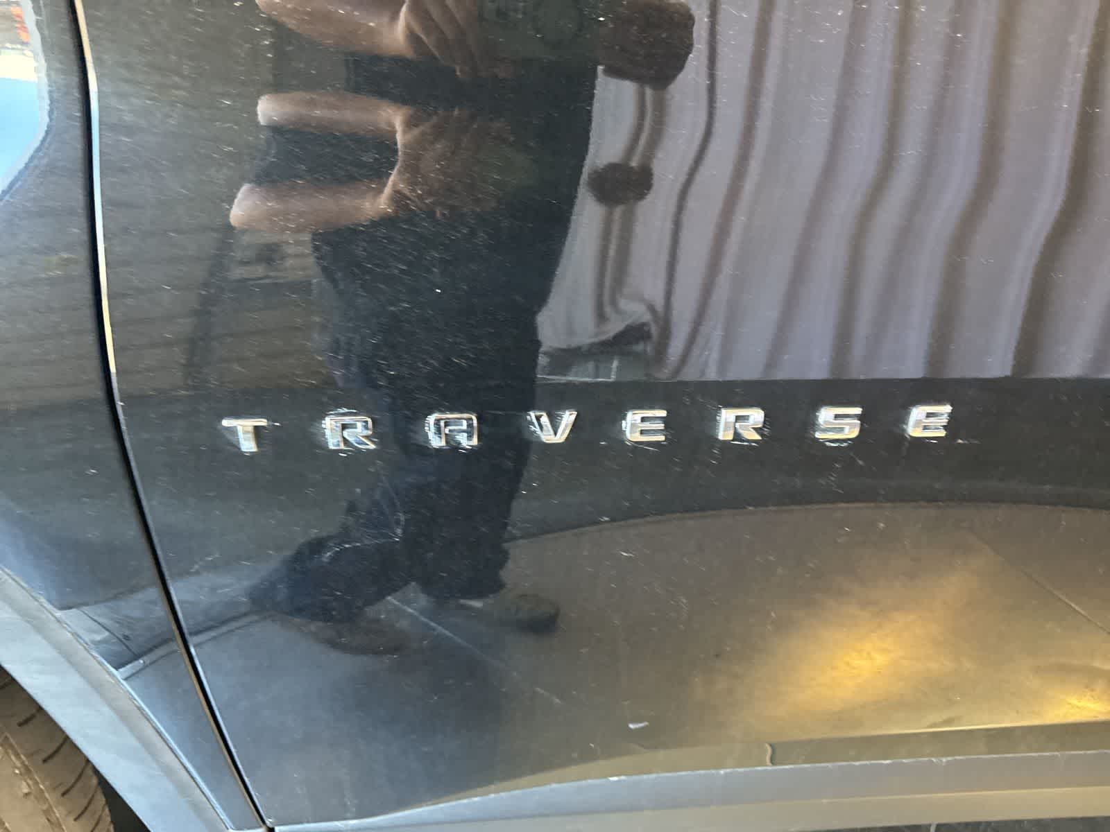 Thumbnail: 2021 Chevrolet Traverse - 10