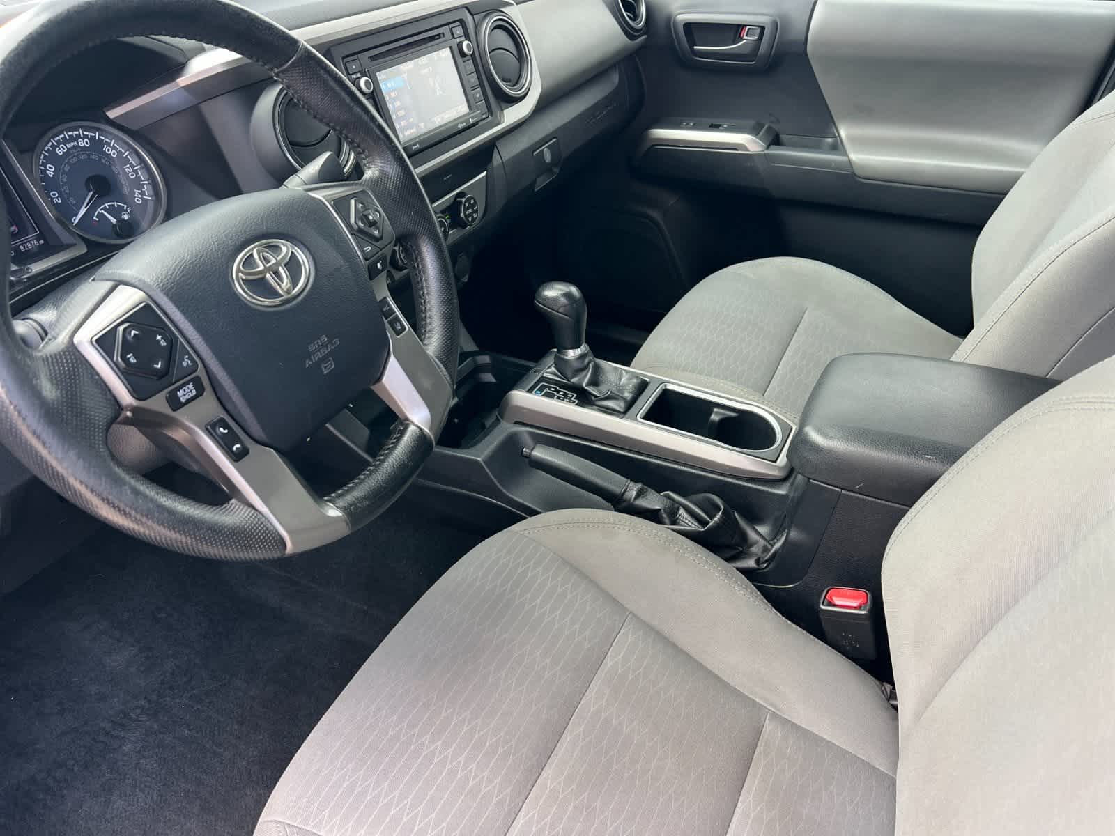 Thumbnail: 2019 Toyota Tacoma - 12