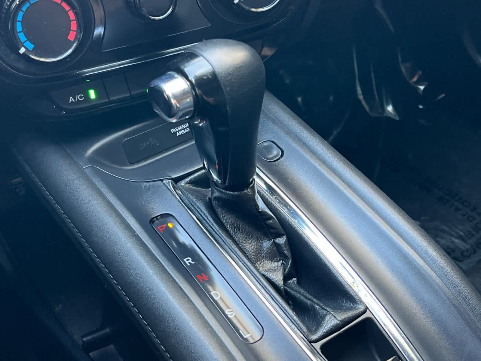 Thumbnail: 2022 Honda HR-V - 21