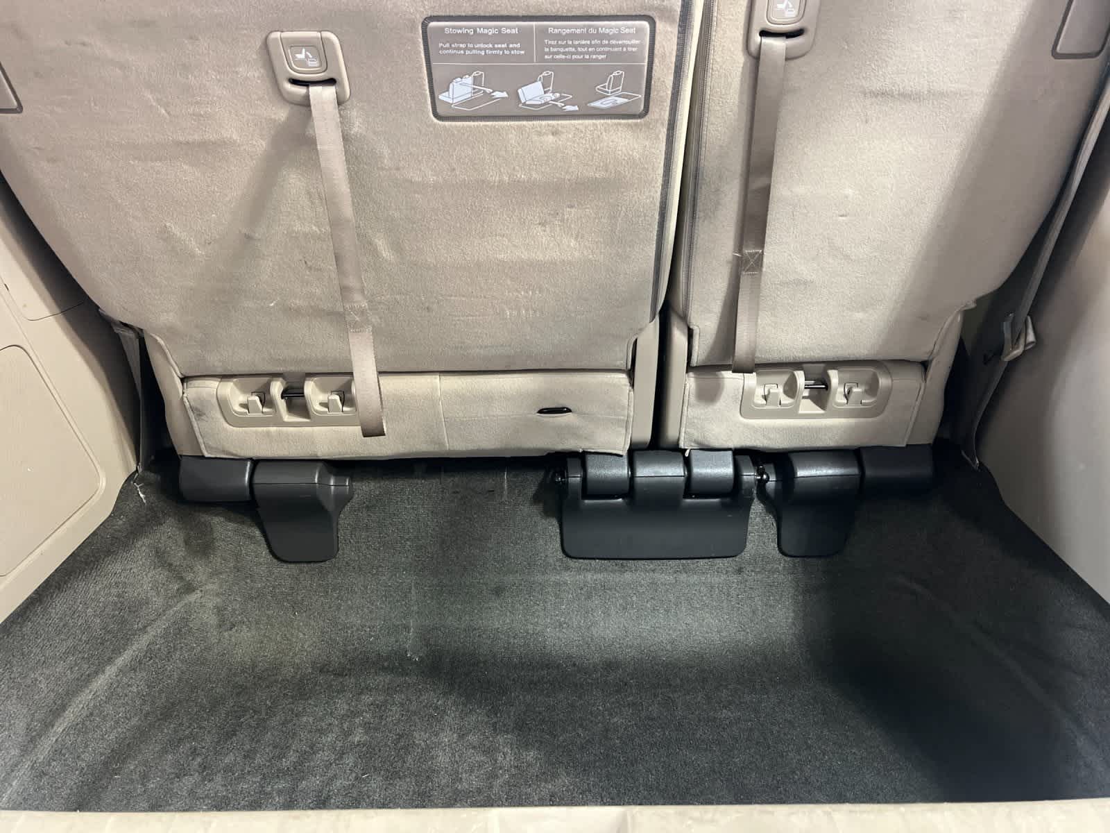 Thumbnail: 2012 Honda Odyssey - 16