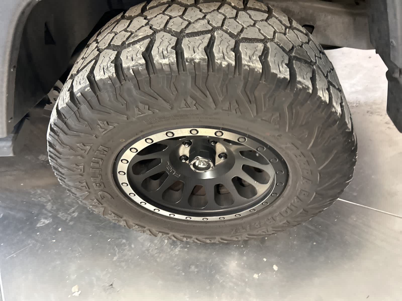 Thumbnail: 2016 Jeep Wrangler - 14