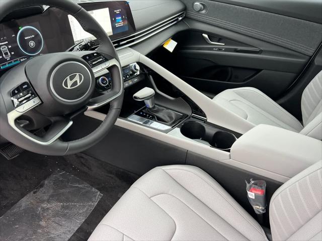 Thumbnail: 2025 Hyundai Elantra - 11