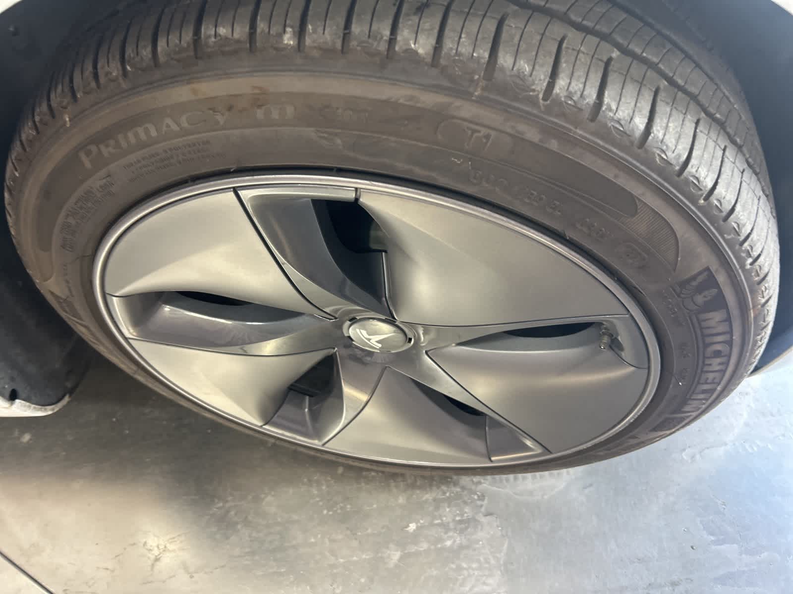 Thumbnail: 2019 Tesla Model 3 - 5