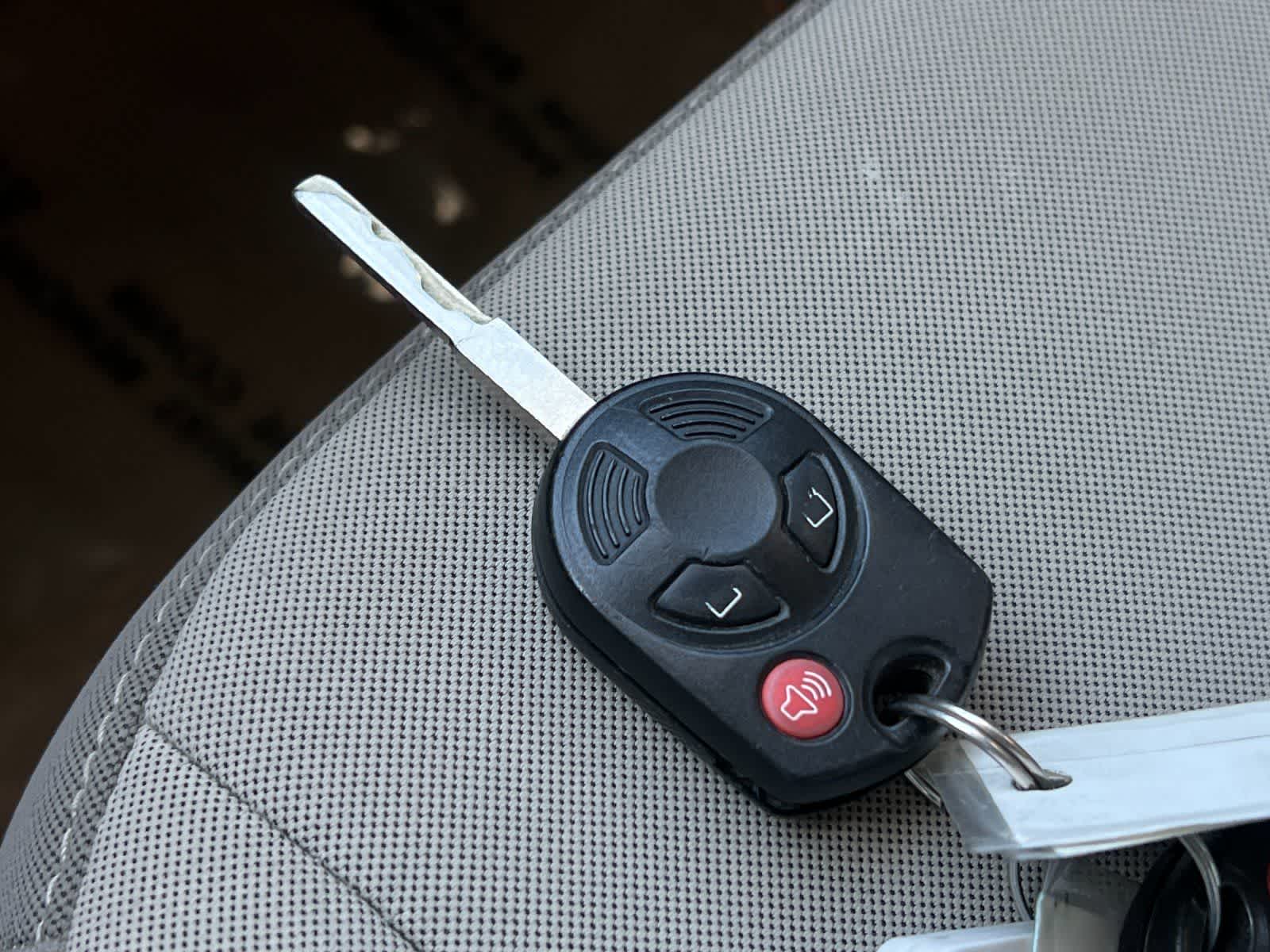 Thumbnail: 2014 Ford Escape - 28