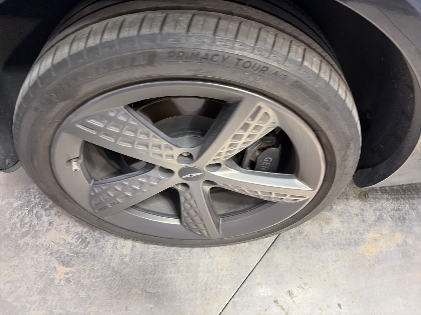 Thumbnail: 2023 Genesis GV70 - 7