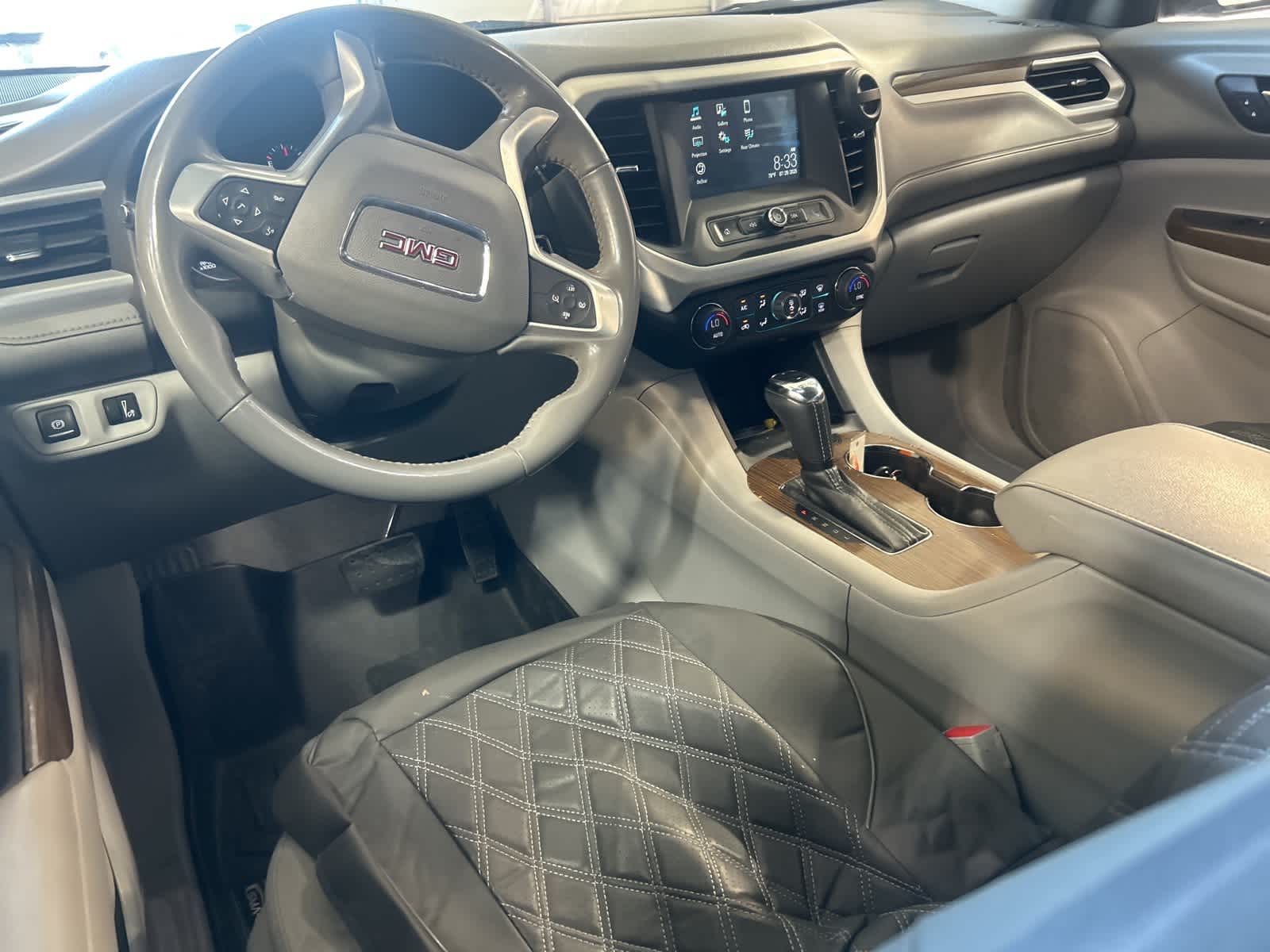 Thumbnail: 2017 GMC Acadia - 22