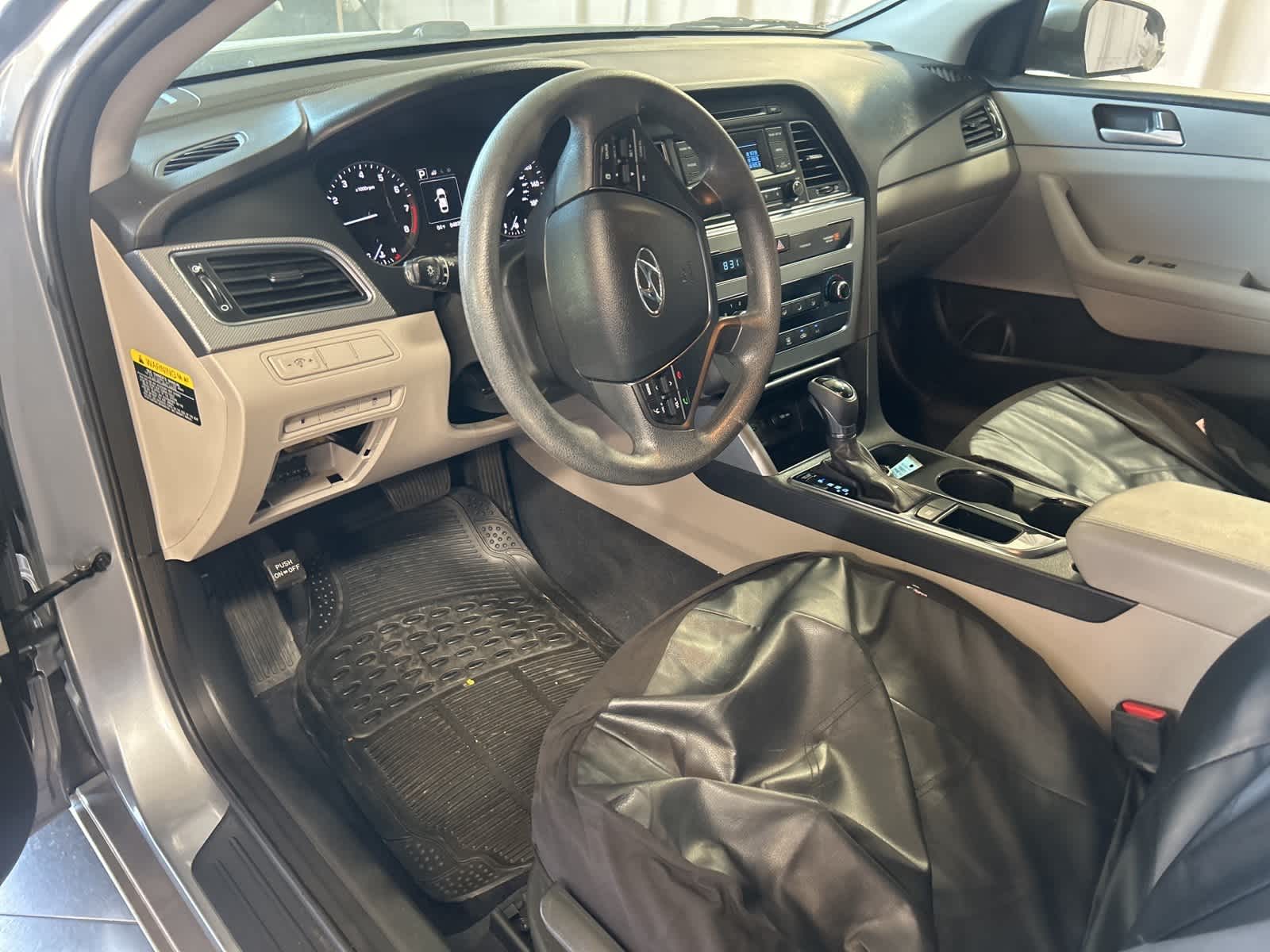 Thumbnail: 2015 Hyundai Sonata - 21
