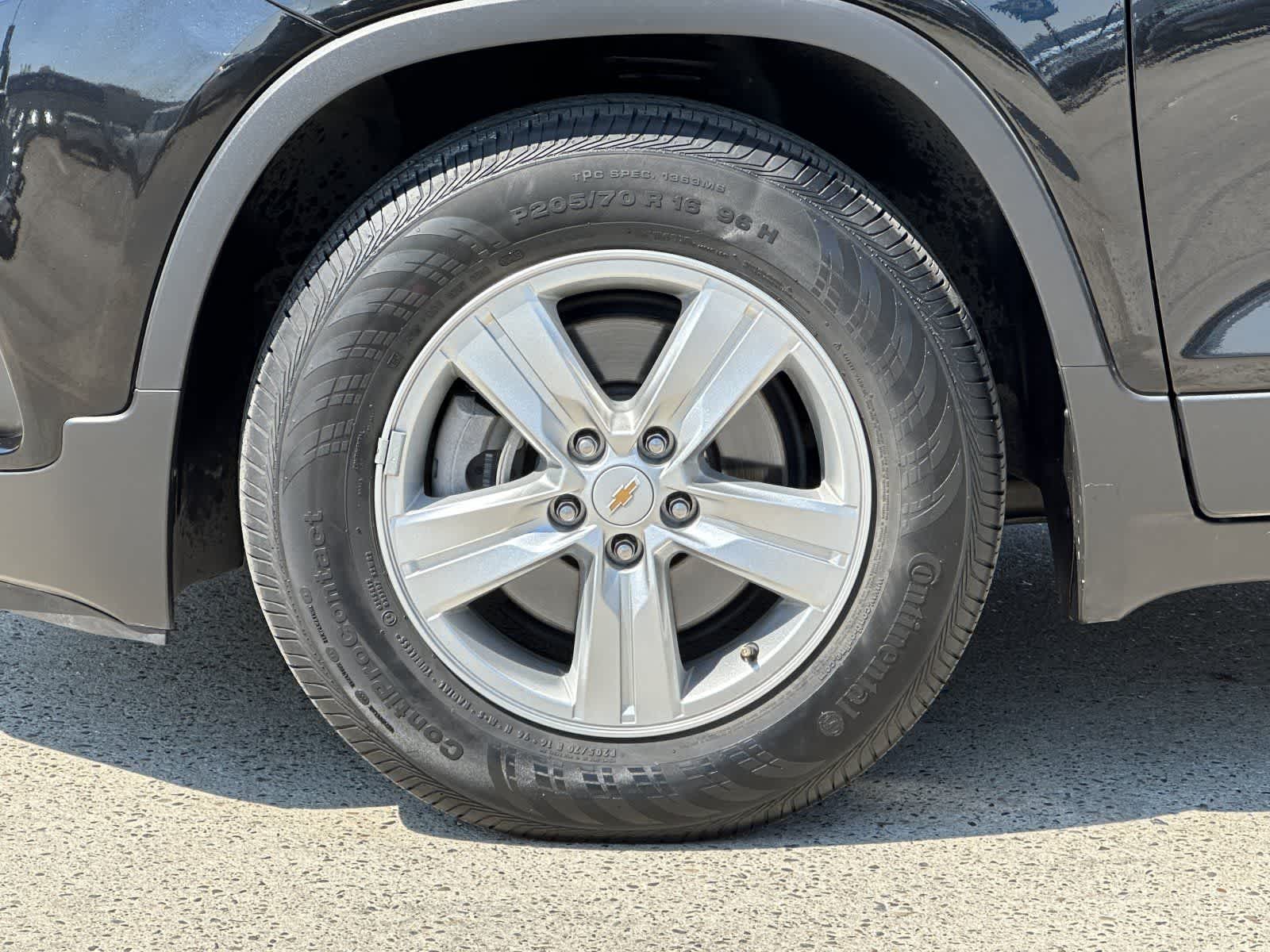 Thumbnail: 2020 Chevrolet Trax - 25