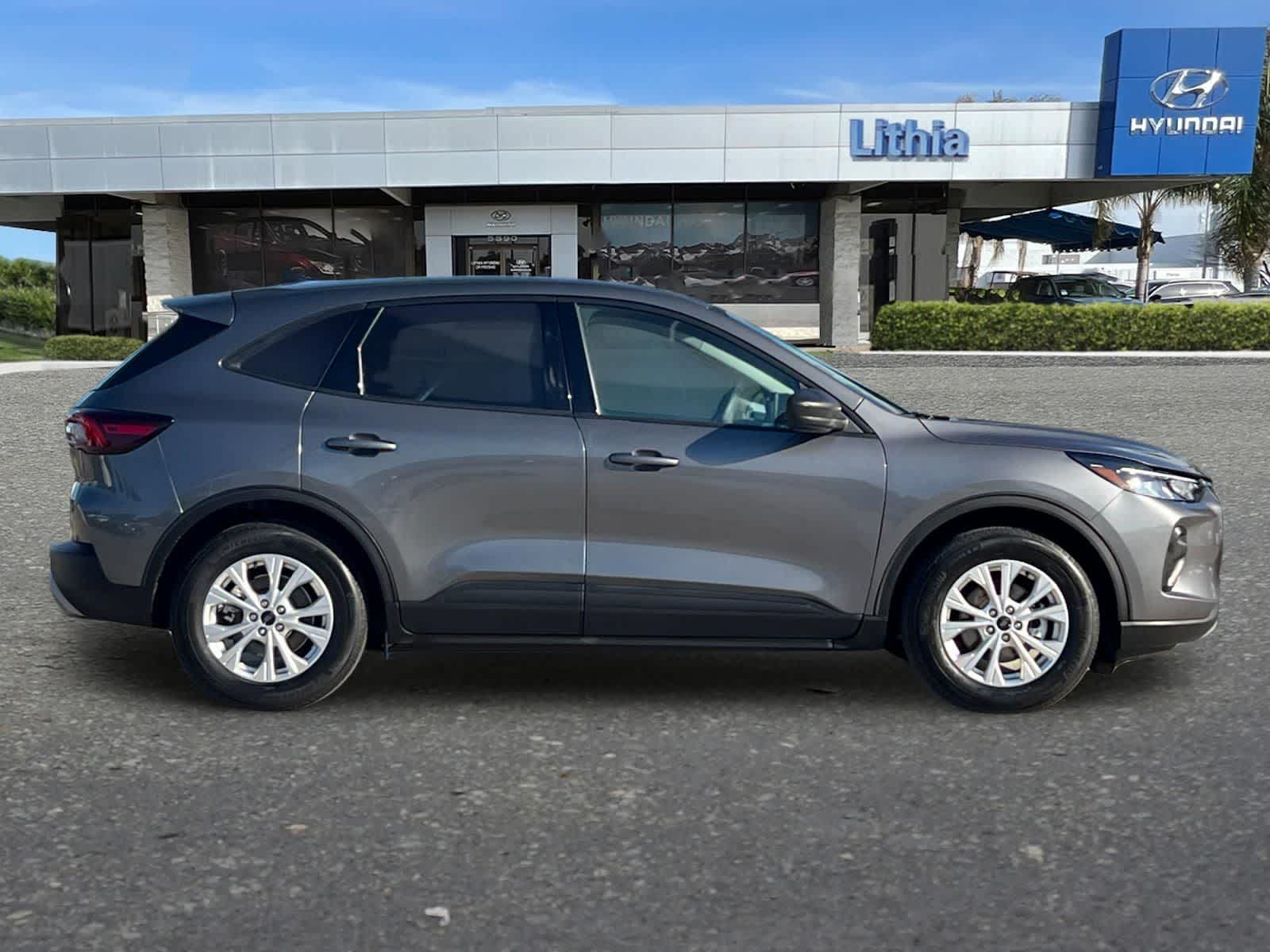 Thumbnail: 2025 Ford Escape - 9