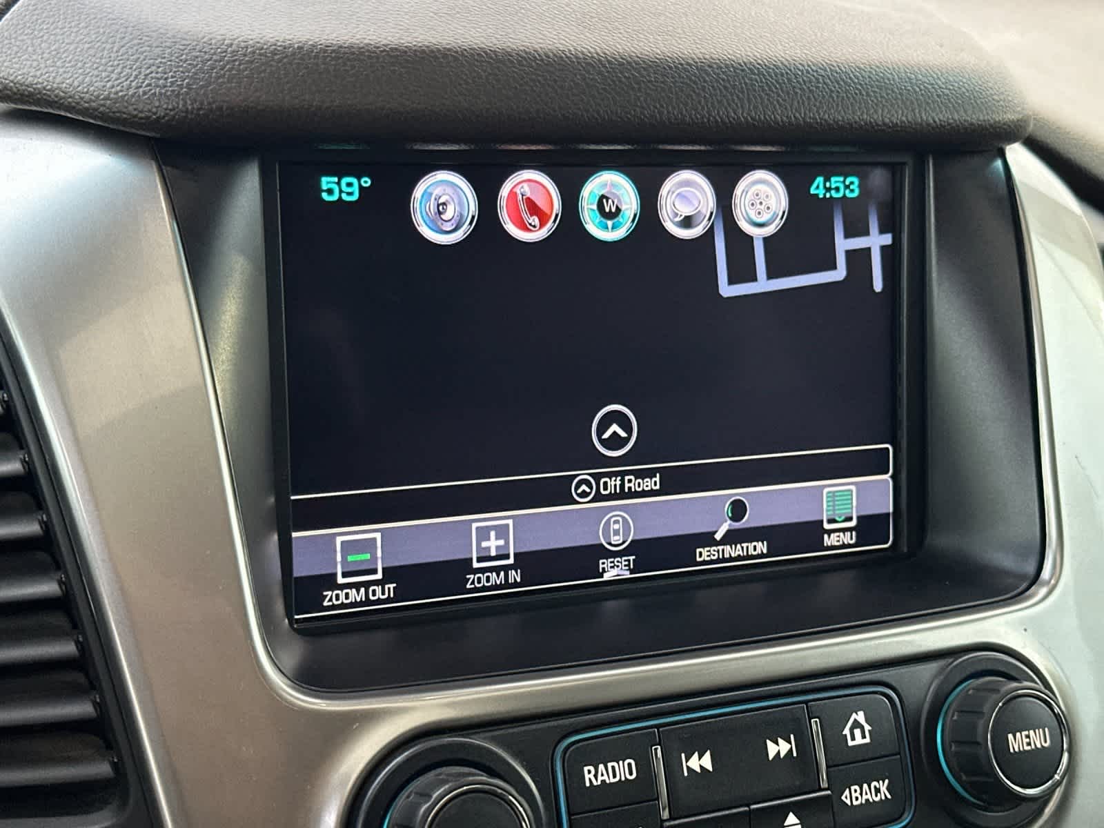 Thumbnail: 2016 Chevrolet Suburban - 21