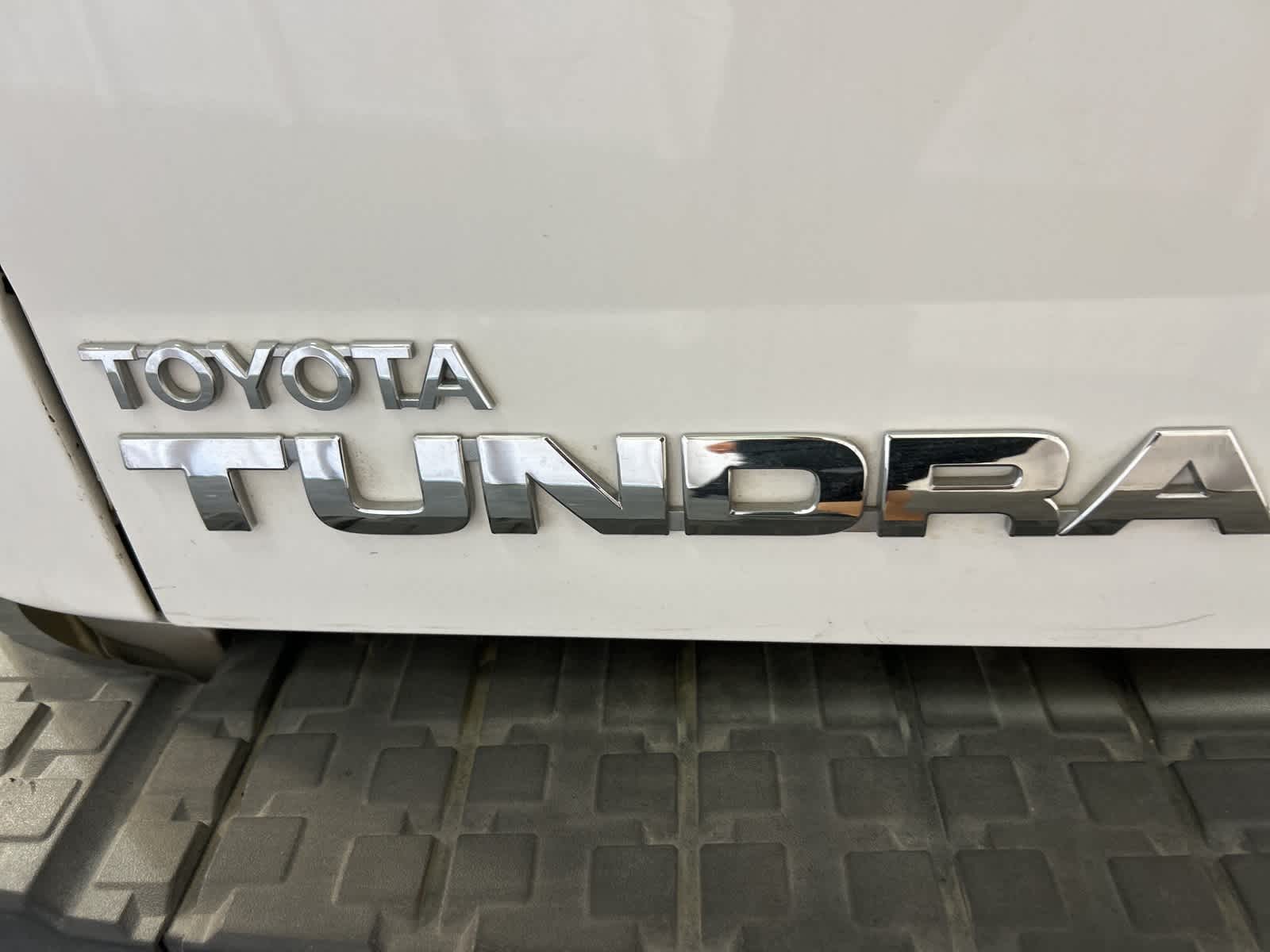 Thumbnail: 2013 Toyota Tundra - 14