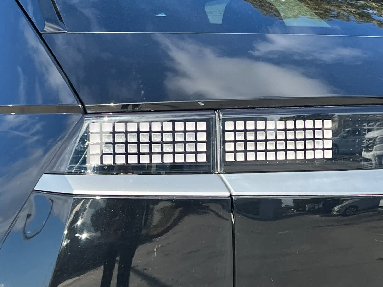 Thumbnail: 2023 Hyundai Ioniq 5 - 27