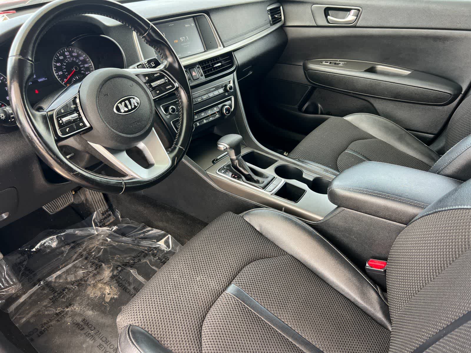 Thumbnail: 2020 Kia Optima - 12