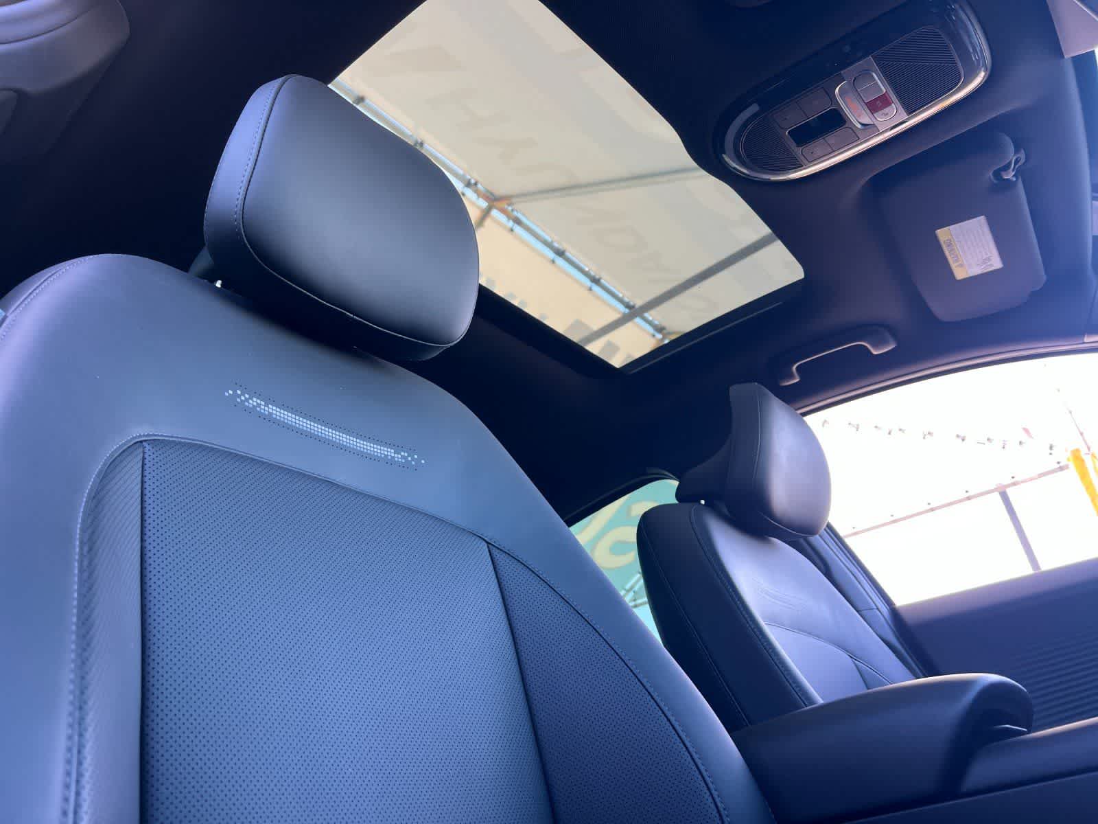 Thumbnail: 2023 Hyundai Ioniq 6 - 17