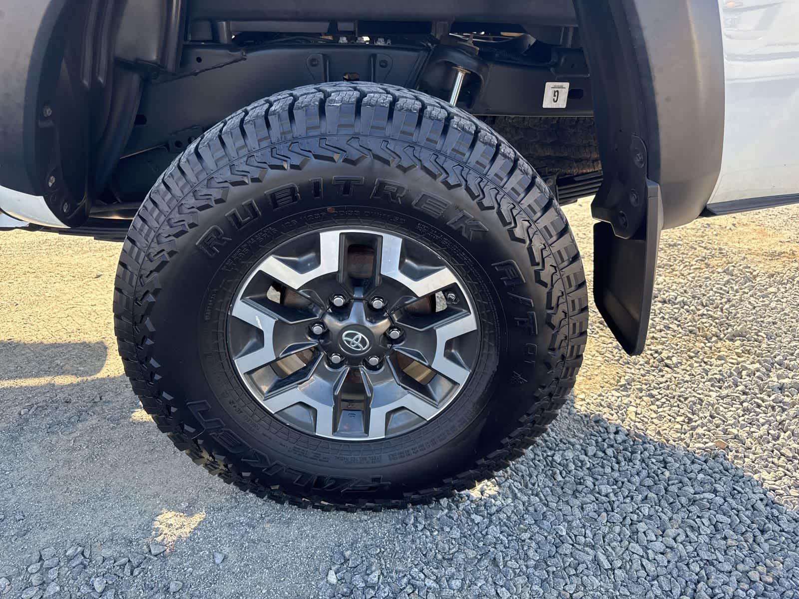 Thumbnail: 2020 Toyota Tacoma - 13