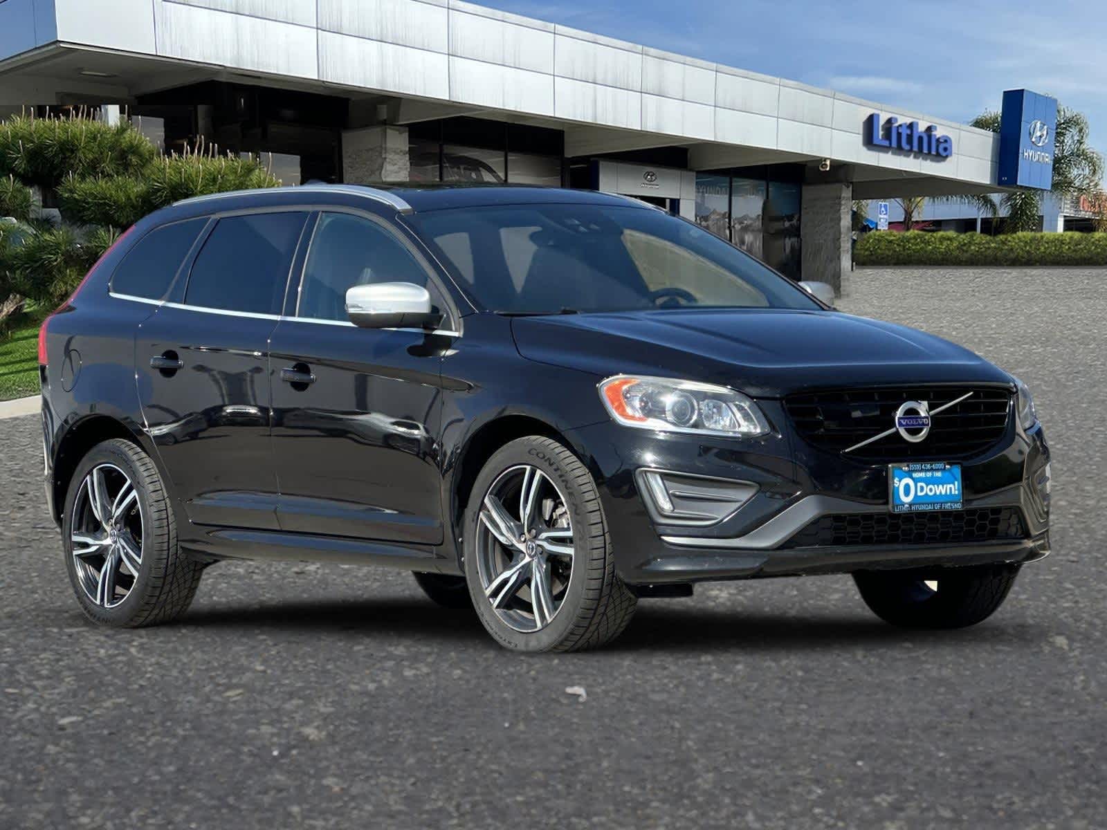 Thumbnail: 2017 Volvo XC60 - 10