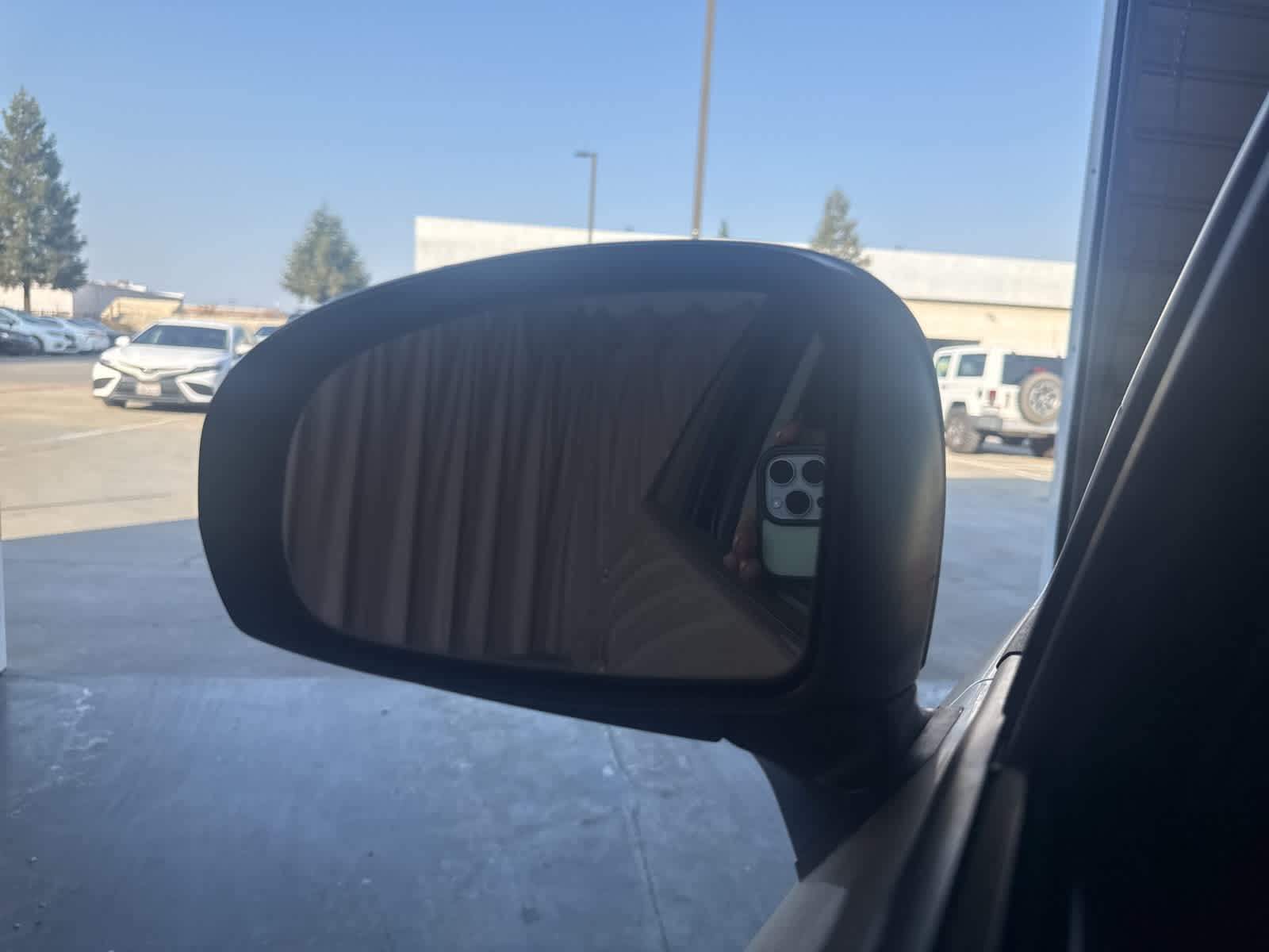 Thumbnail: 2014 Toyota Prius - 26