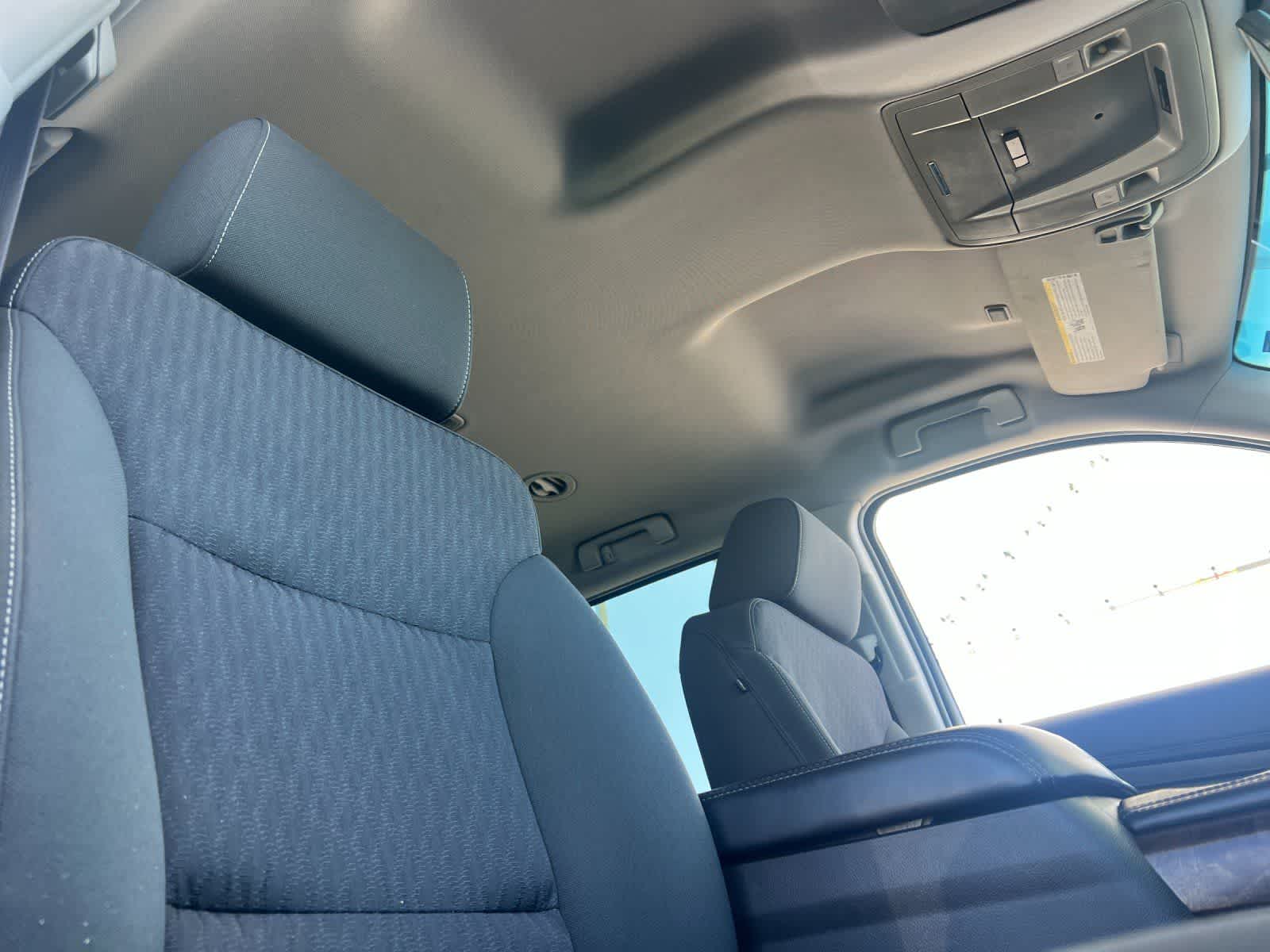 Thumbnail: 2016 Chevrolet Tahoe - 18