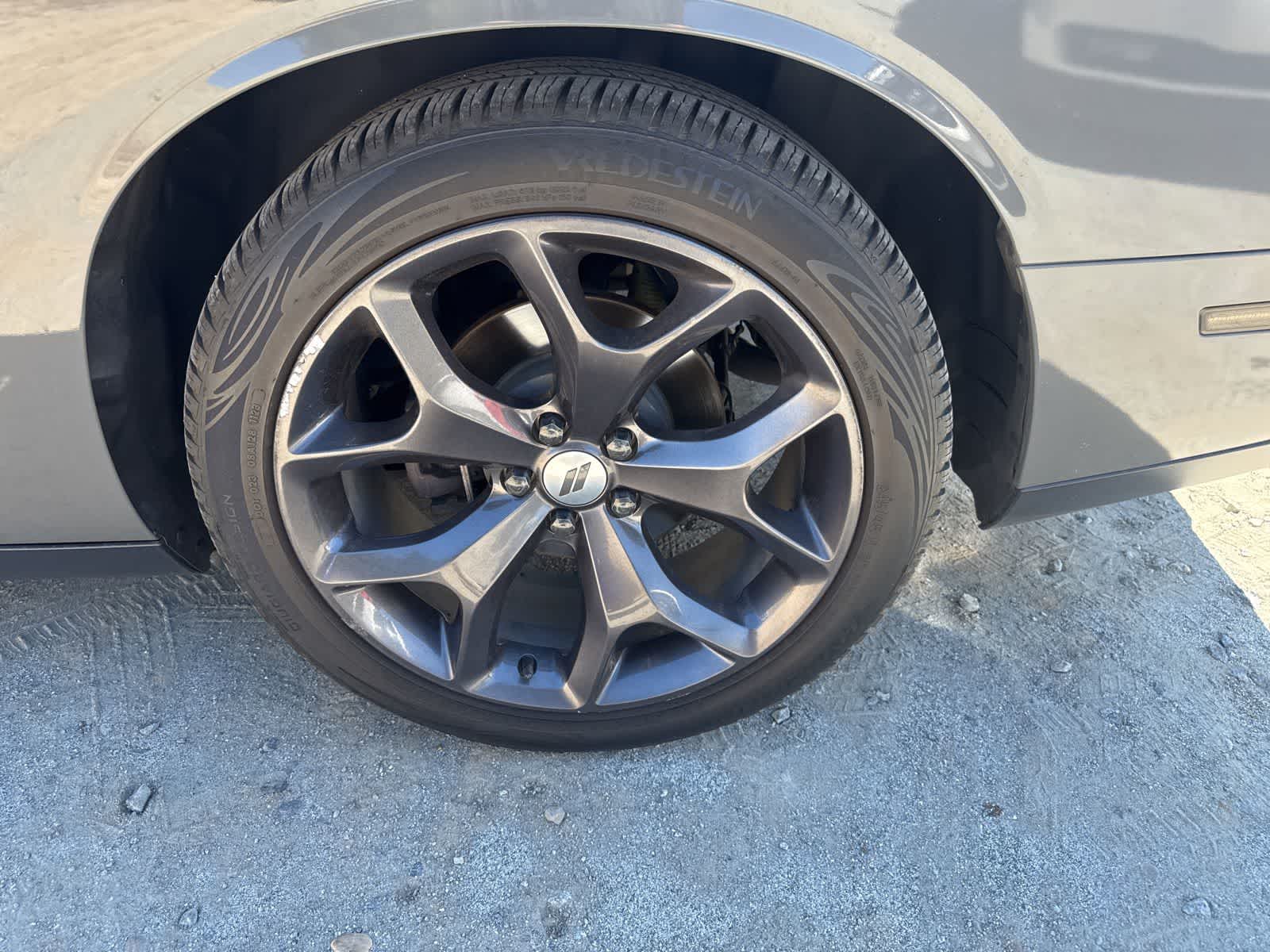 Thumbnail: 2017 Dodge Challenger - 10