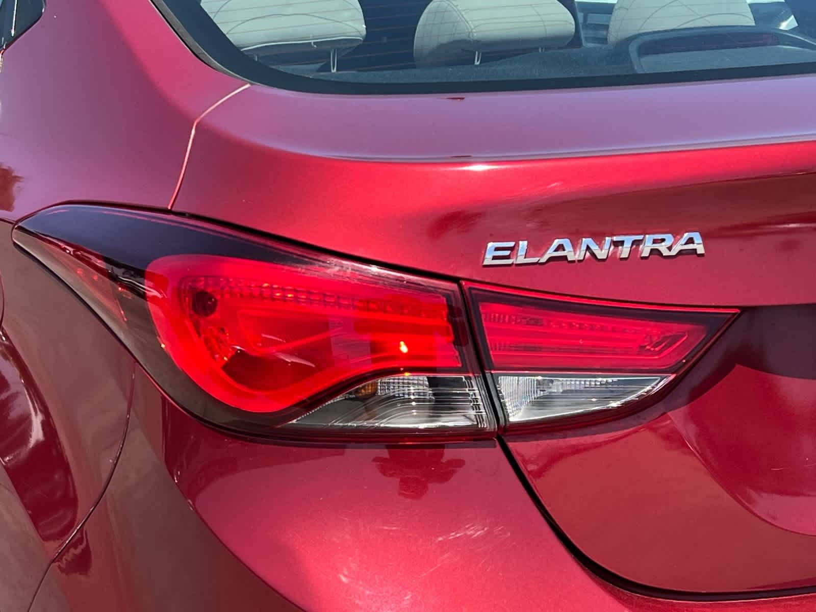 Thumbnail: 2015 Hyundai Elantra - 24